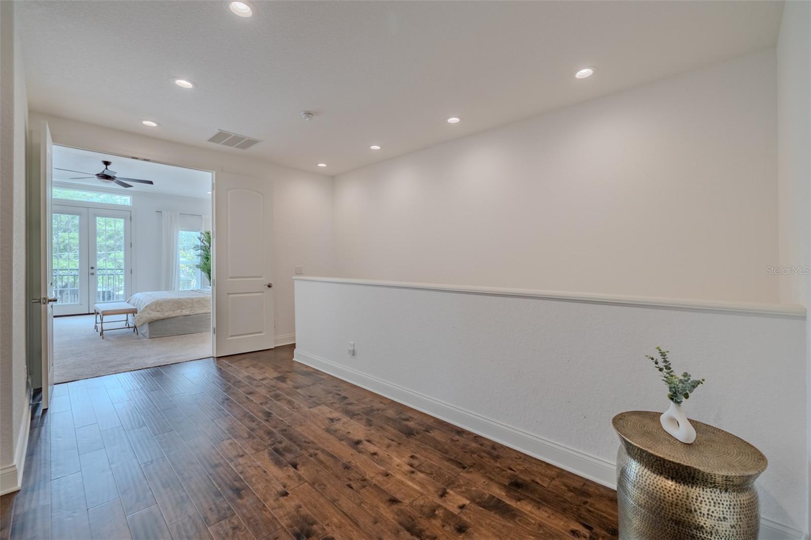 EMPEDRADO OAKS TWNHMS - Residential