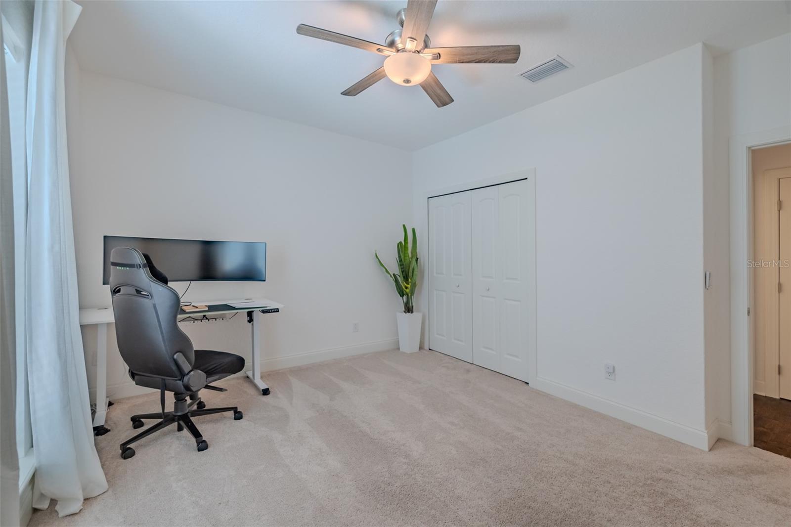 EMPEDRADO OAKS TWNHMS - Residential