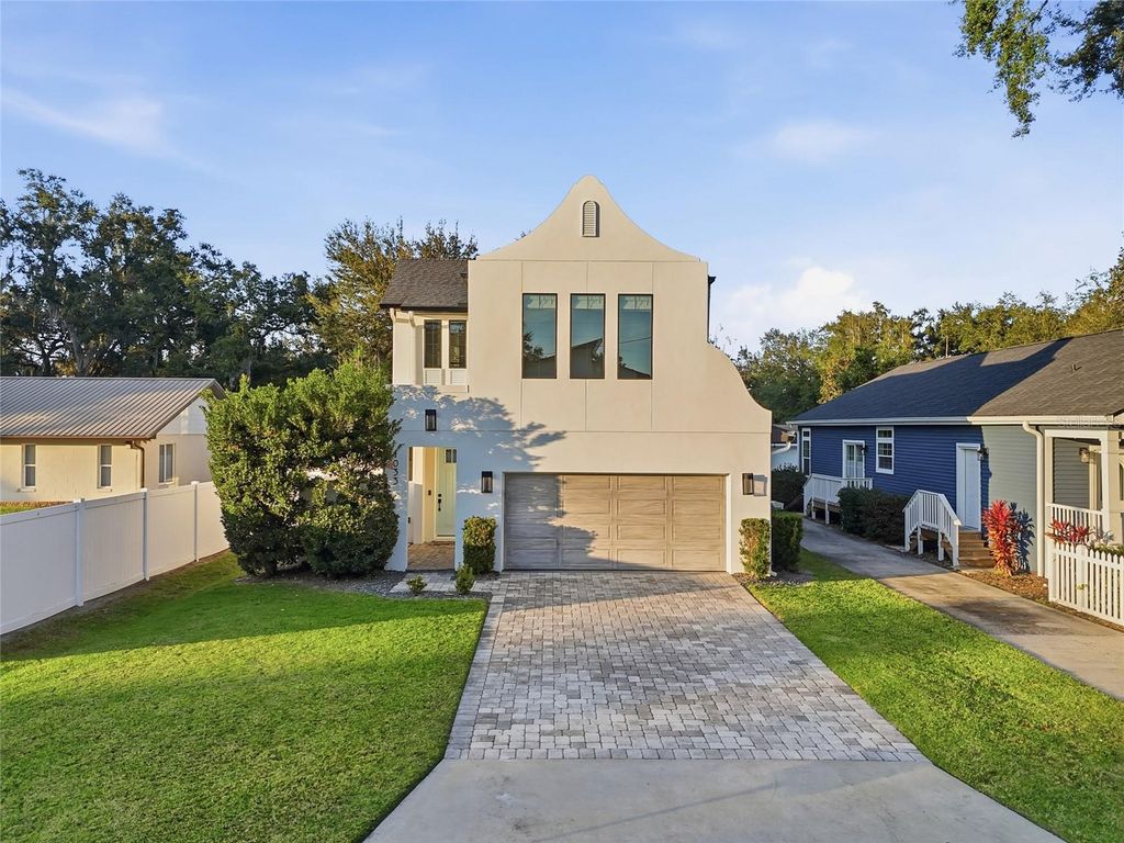 Photo of 1033 Wilks Avenue, Orlando, FL 32809 (MLS # O6379678)