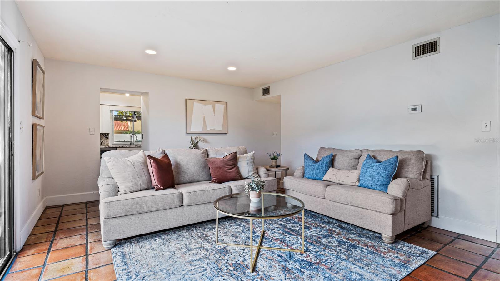 CYPRESS POINT - Residential