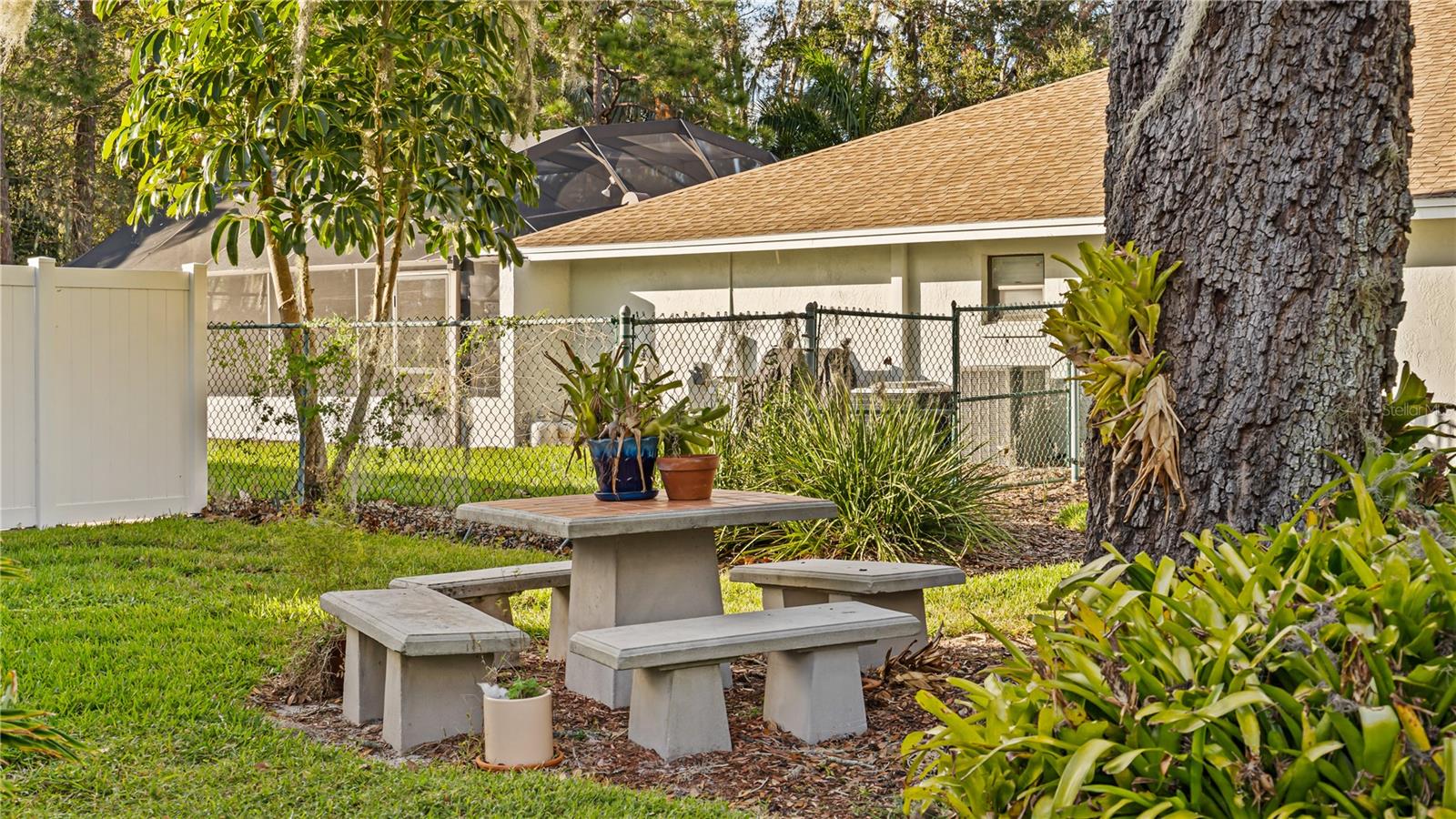 CYPRESS POINT - Residential