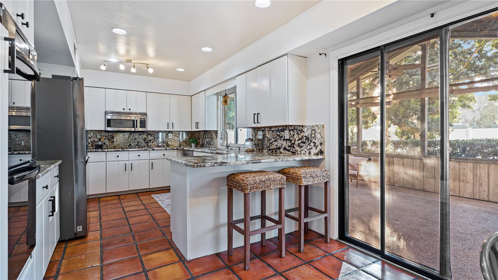 CYPRESS POINT - Residential