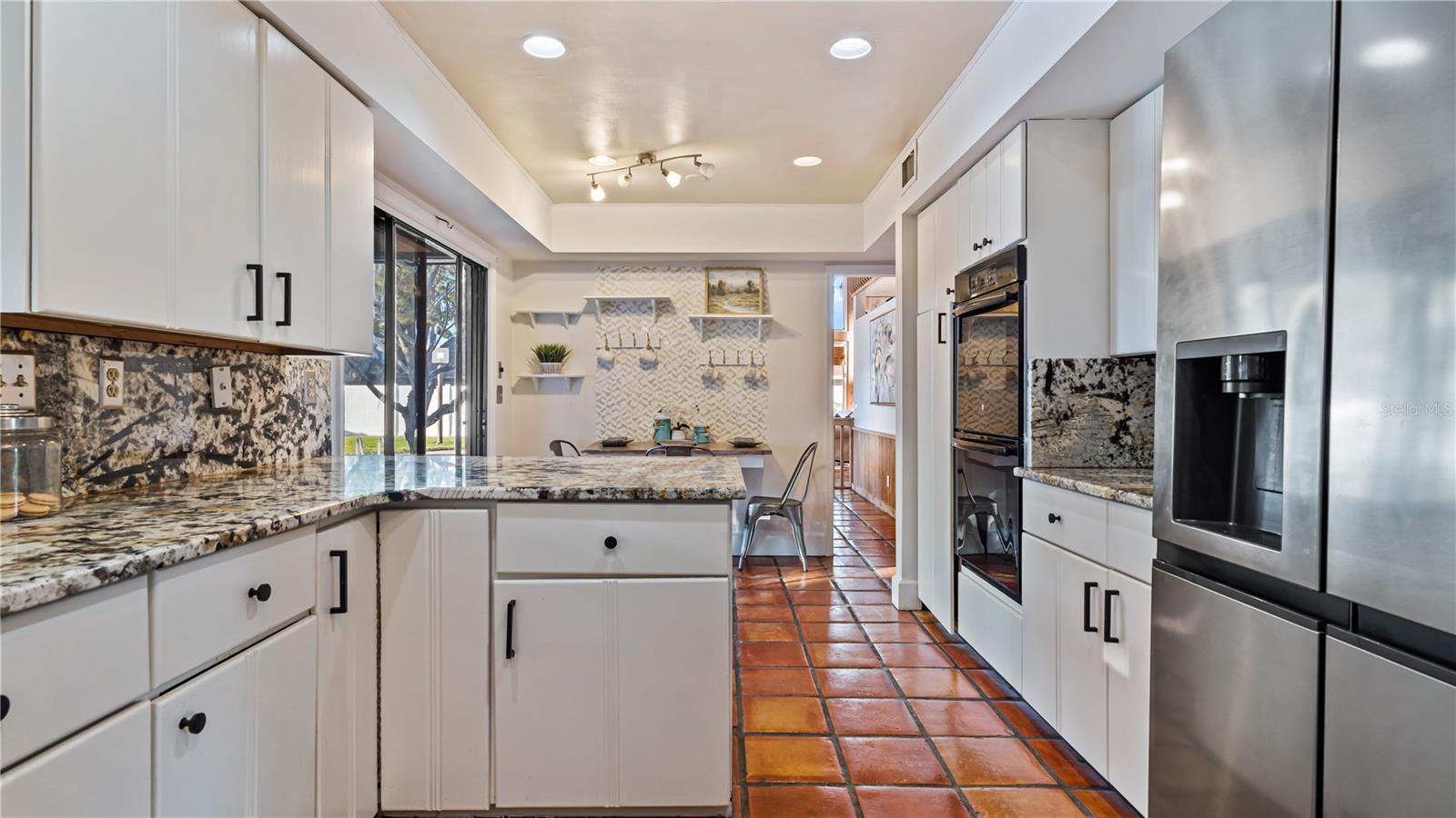 CYPRESS POINT - Residential