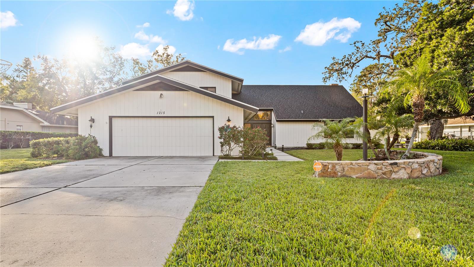 CYPRESS POINT - Residential