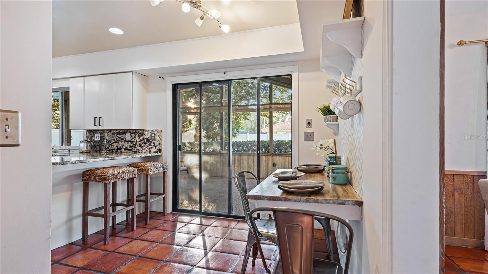 CYPRESS POINT - Residential