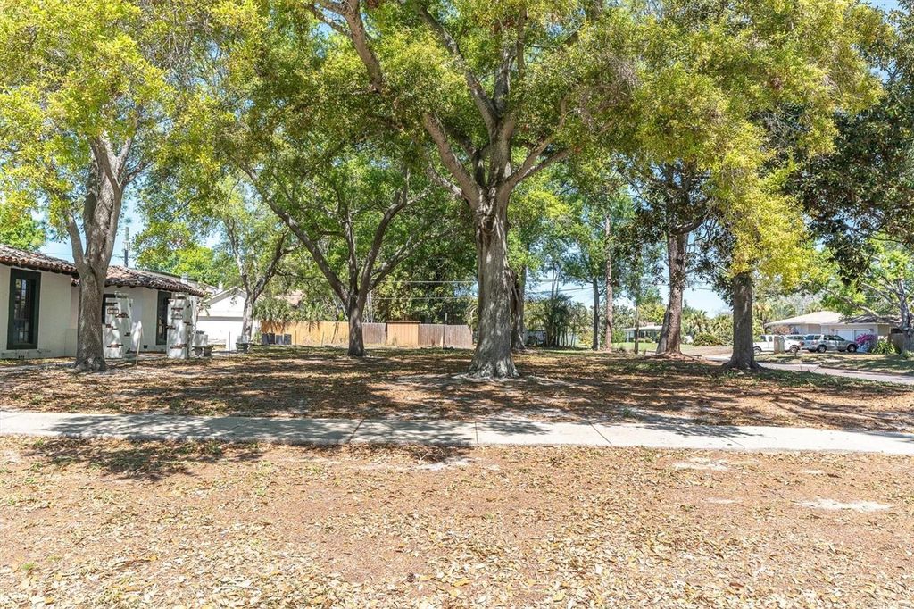 Photo of 6201 11th Avenue S, Gulfport, FL 33707 (MLS # TB8464061)