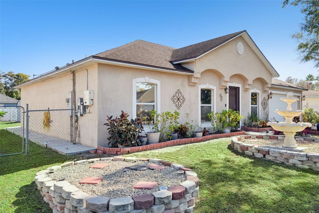 Photo of 907 Salerno Court, Kissimmee, FL 34758 (MLS # S5144573)