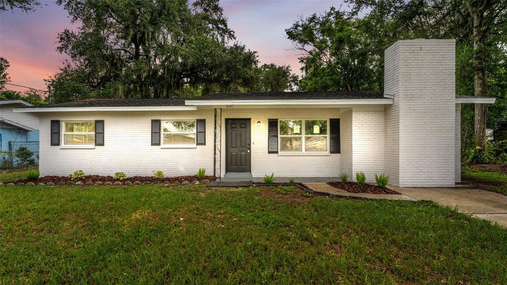 Photo of 507 8th Street SE, Fort Meade, FL 33841 (MLS # L4964923)