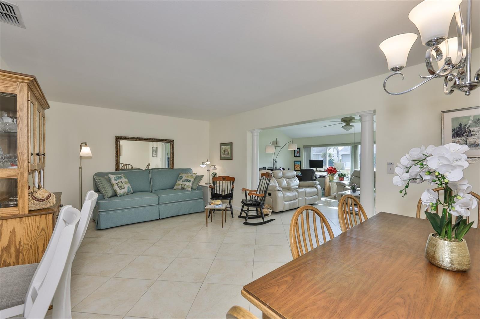 DEL WEBBS SUN CITY FLORIDA UN - Residential