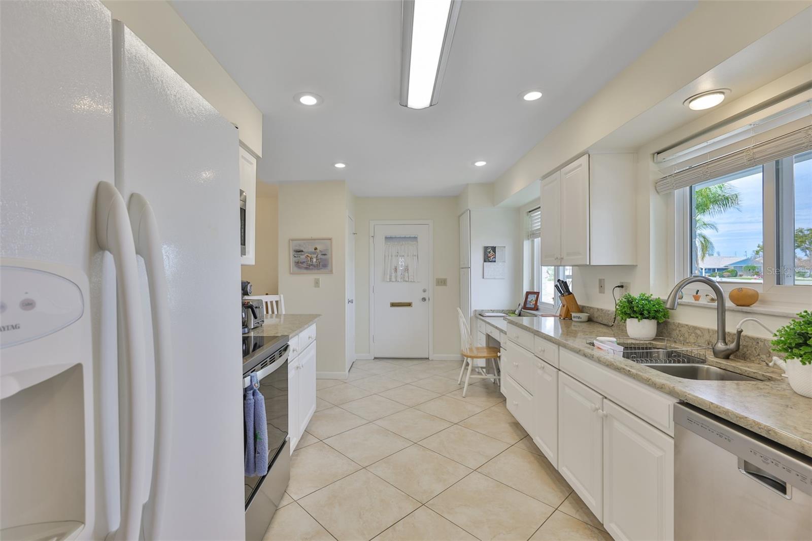 DEL WEBBS SUN CITY FLORIDA UN - Residential