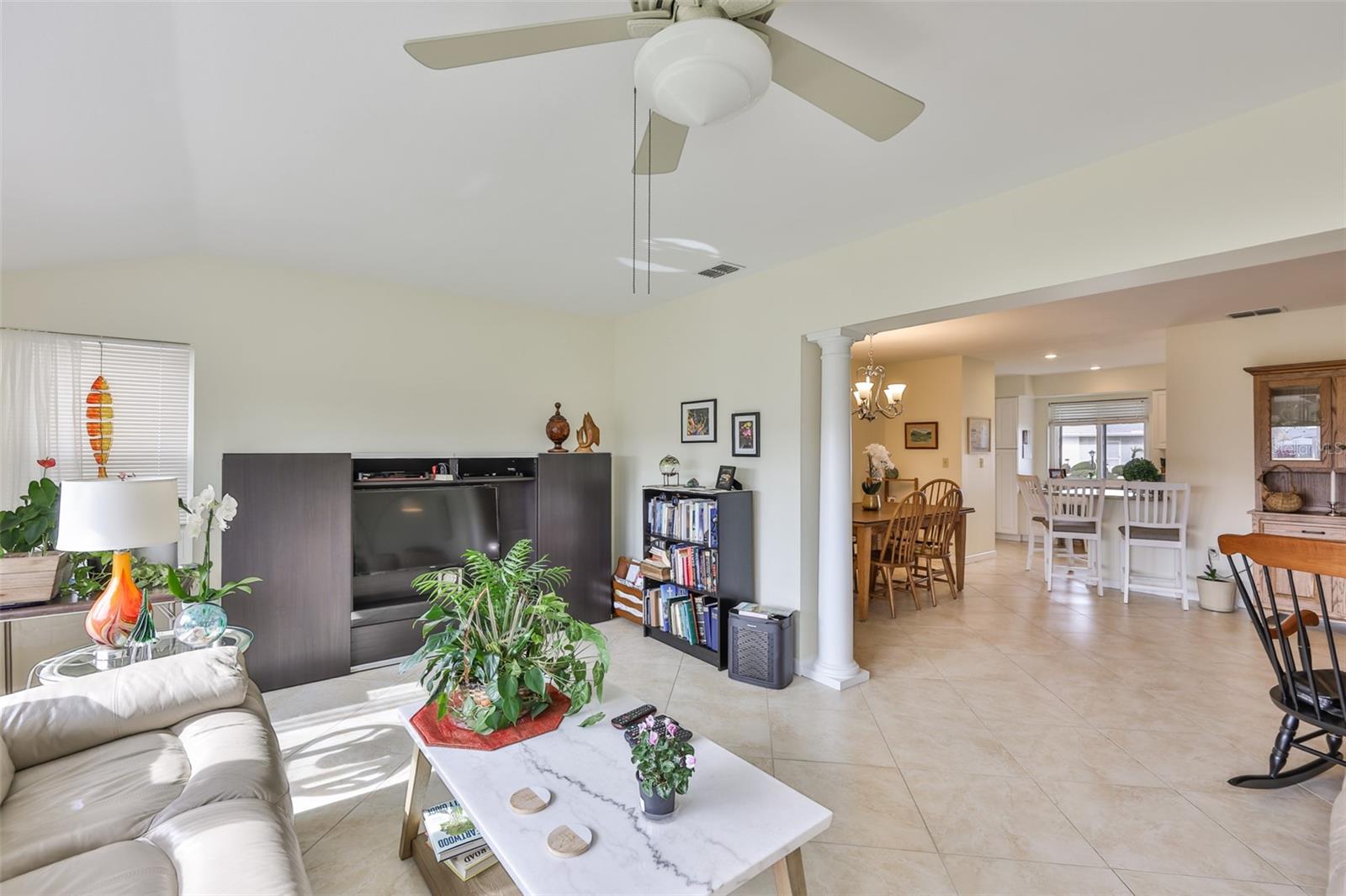 DEL WEBBS SUN CITY FLORIDA UN - Residential