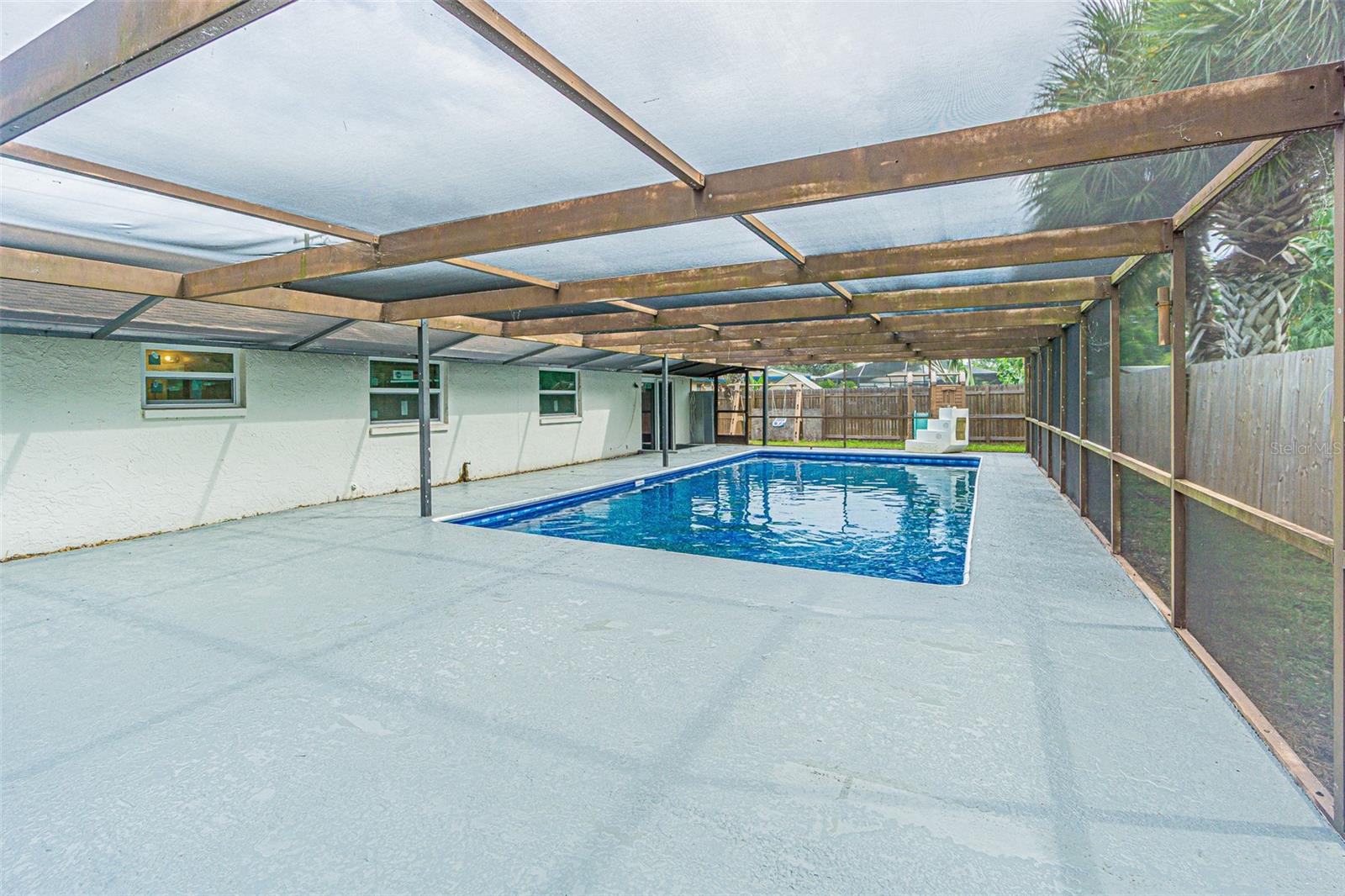 APOLLO BEACH UNIT TWO - Residential Lease