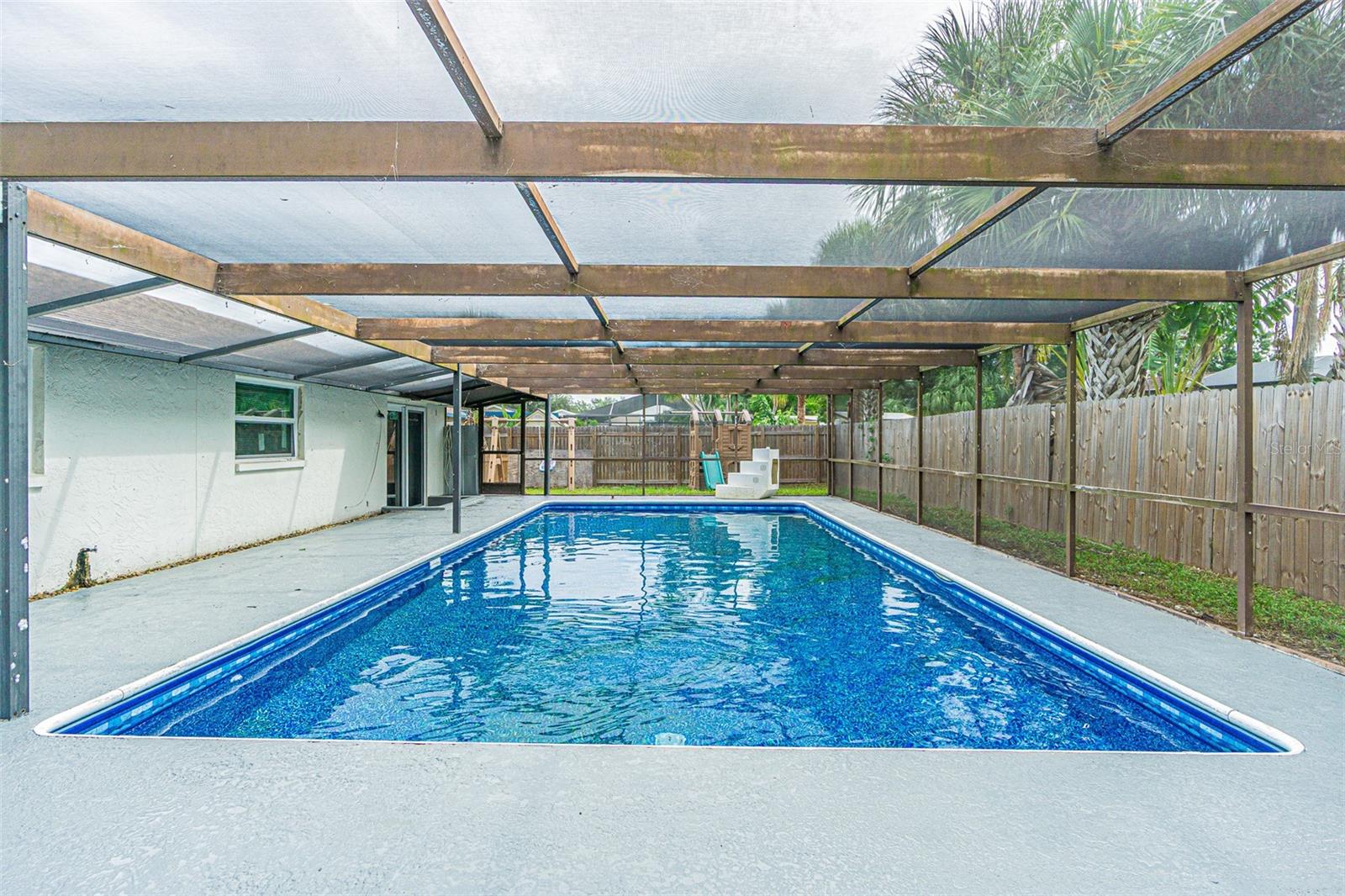 APOLLO BEACH UNIT TWO - Residential Lease