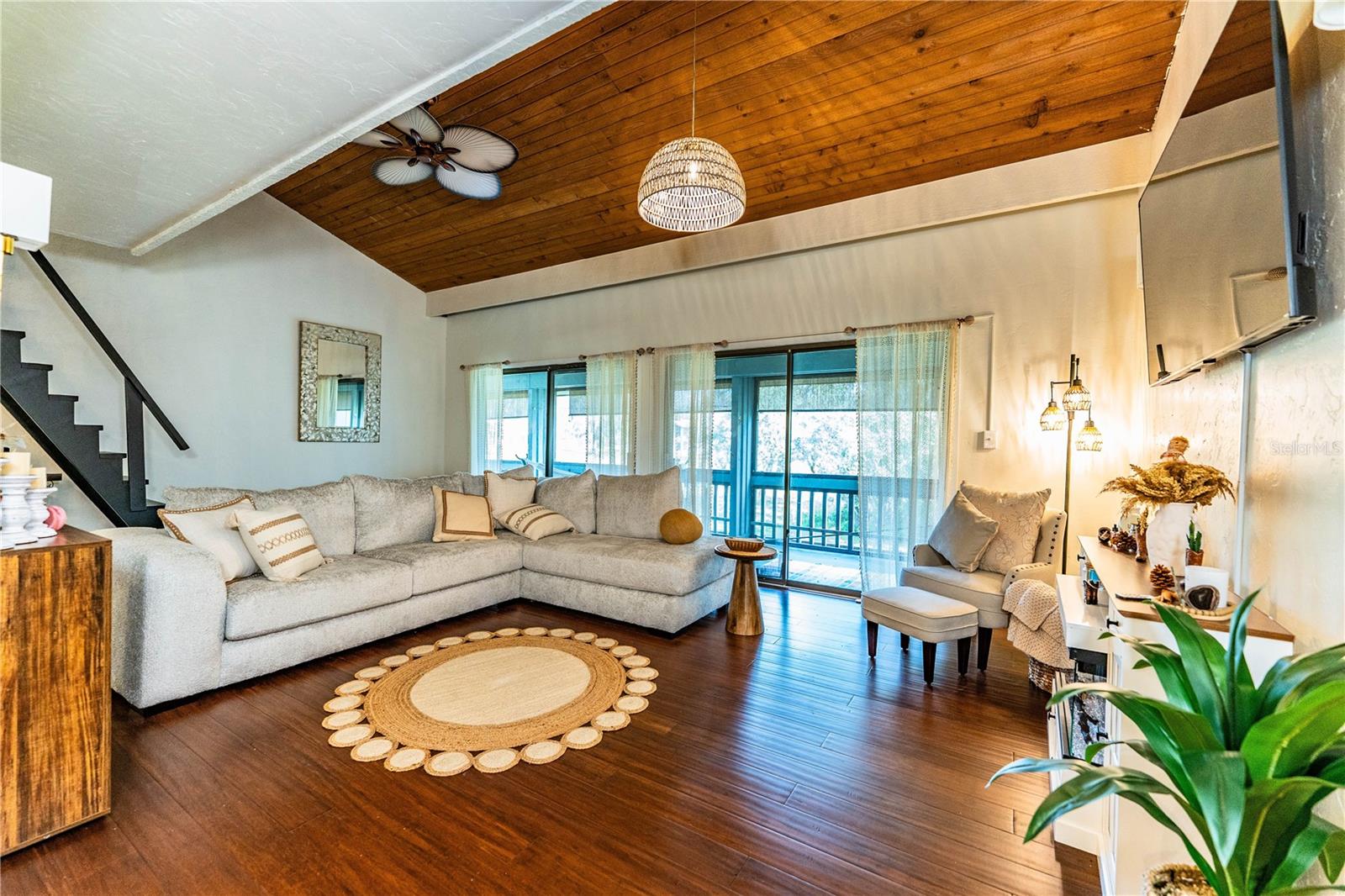 GRENELEFE ABBEY COURT CONDO - Residential