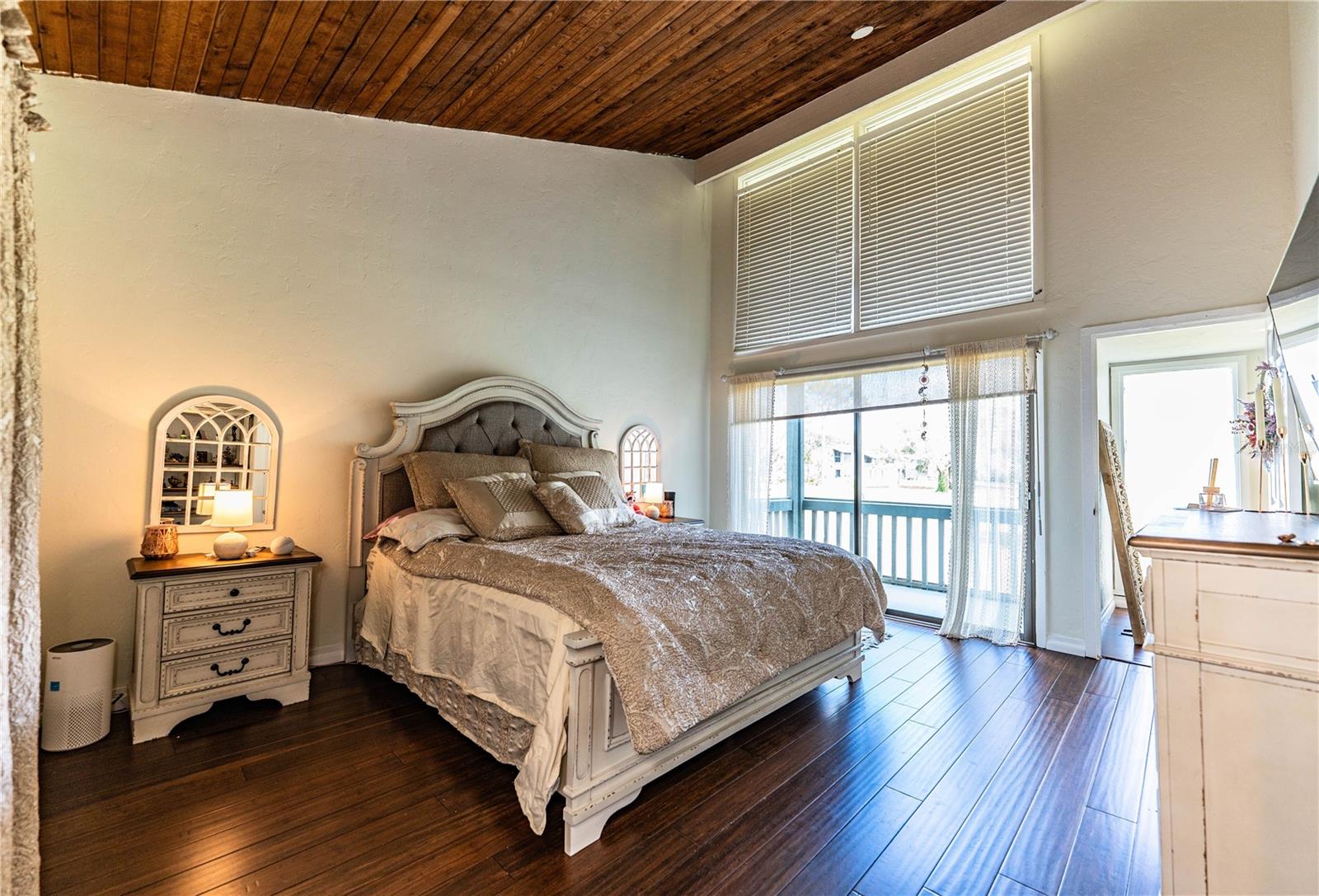 GRENELEFE ABBEY COURT CONDO - Residential