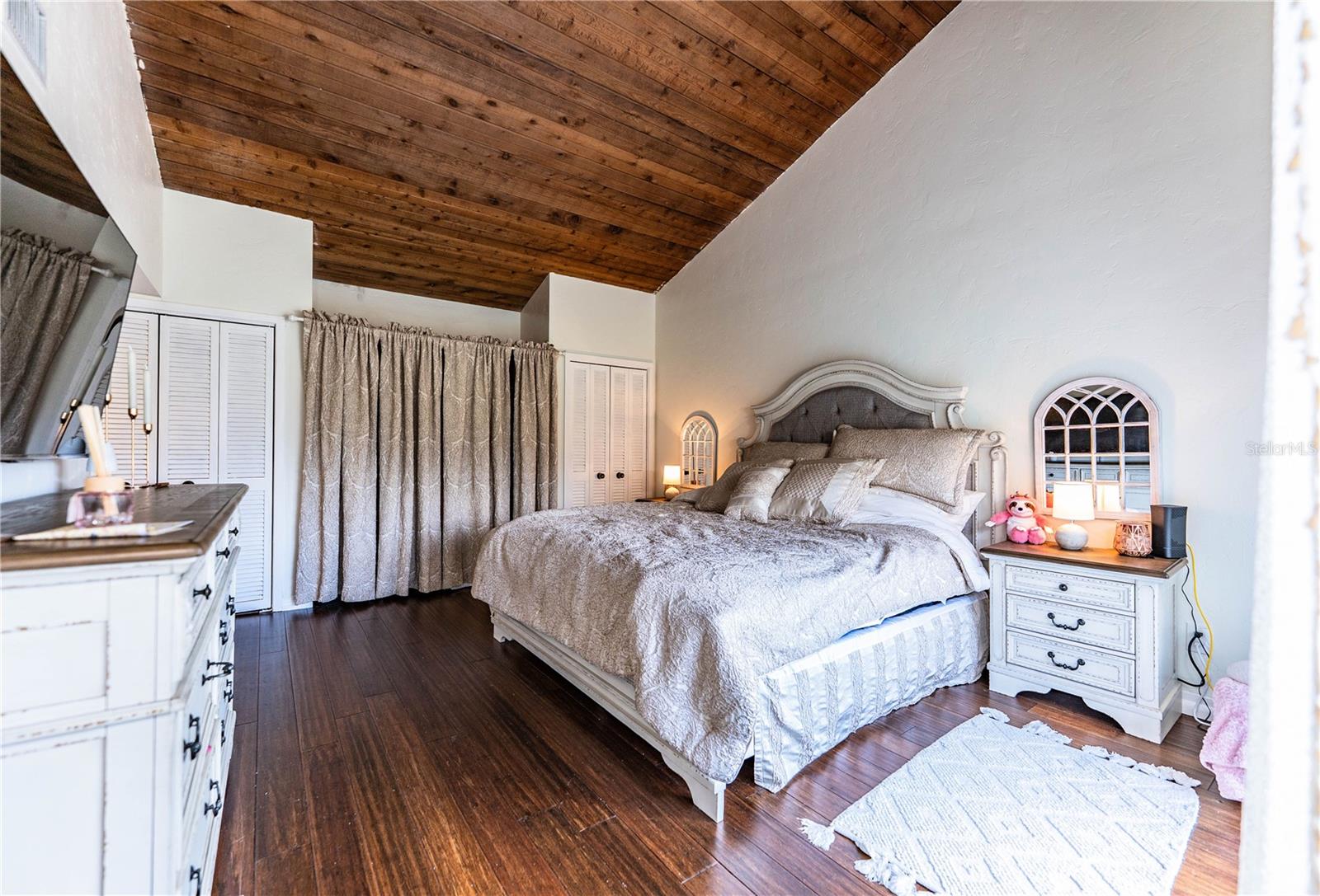 GRENELEFE ABBEY COURT CONDO - Residential