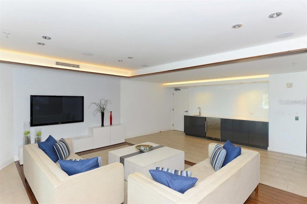RIVO AT RINGLING - Residential Lease