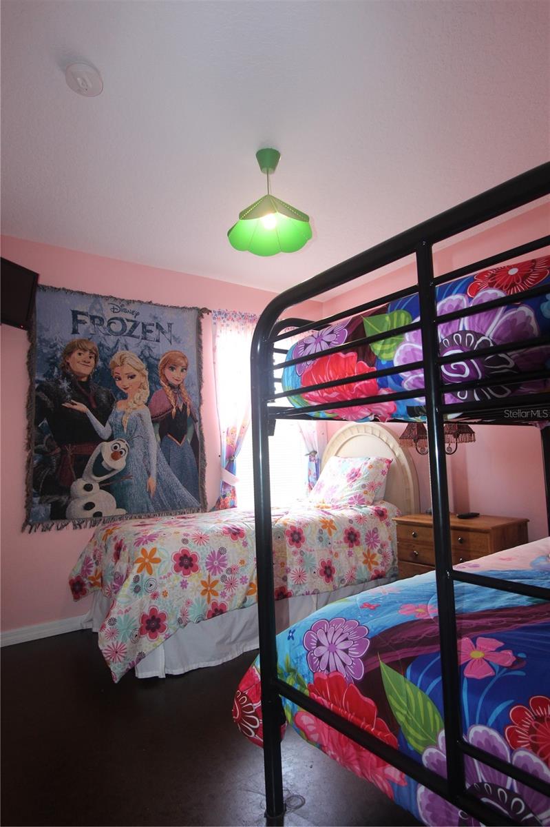 EMERALD ISLAND RESORT PH 1 - Residential