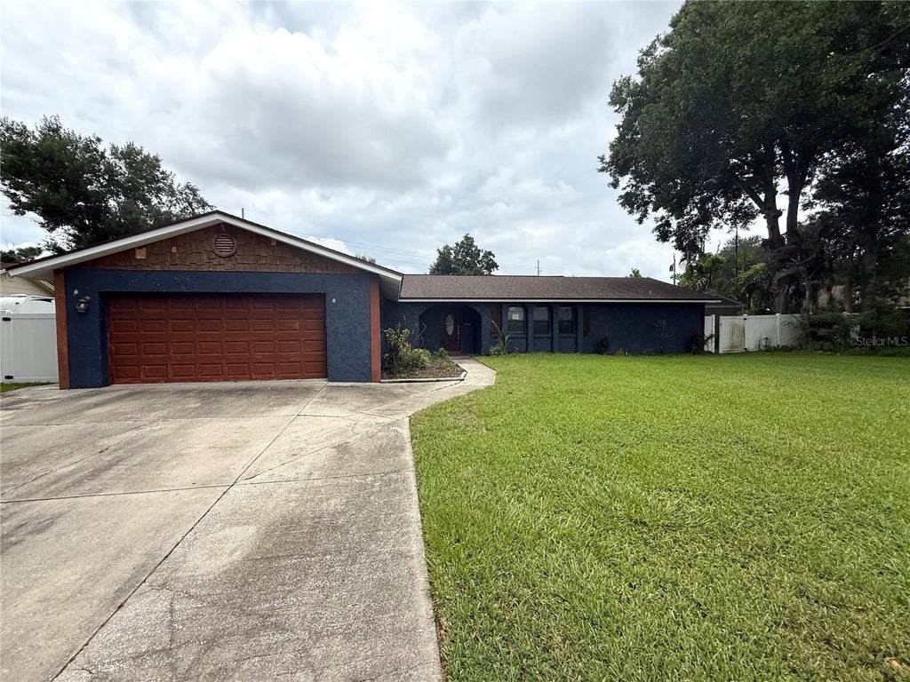 Photo of 1806 N Waterman Drive, Valrico, FL 33594 (MLS # TB8543488)