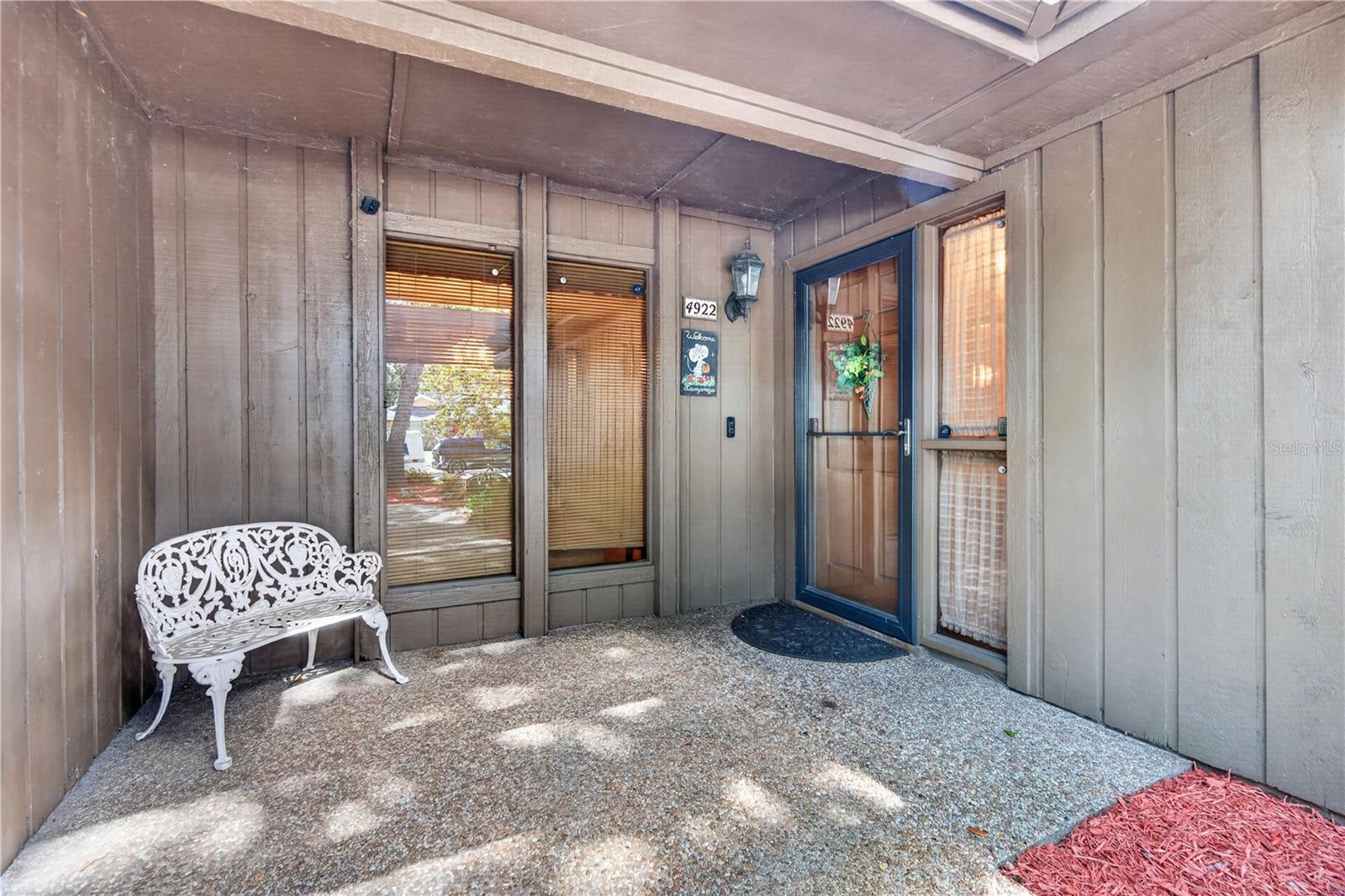 4922 BRIAR OAKS CIRCLE
