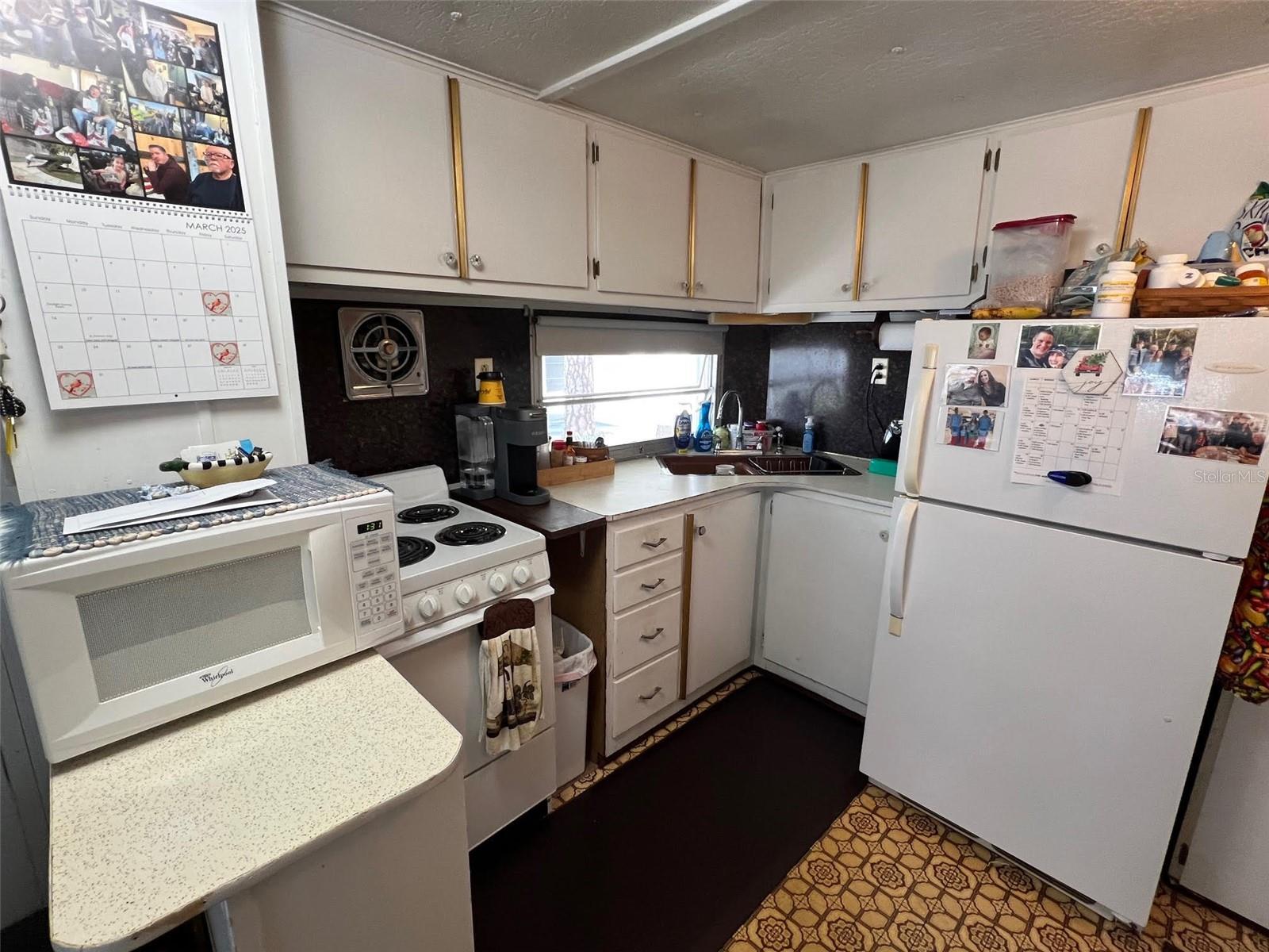 MIDWAY TRAILER COURT UNREC - Residential