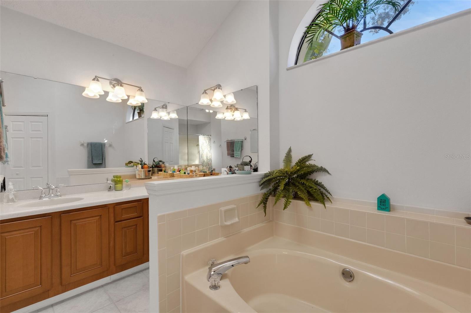 BLOOMINGDALE SEC W - Residential