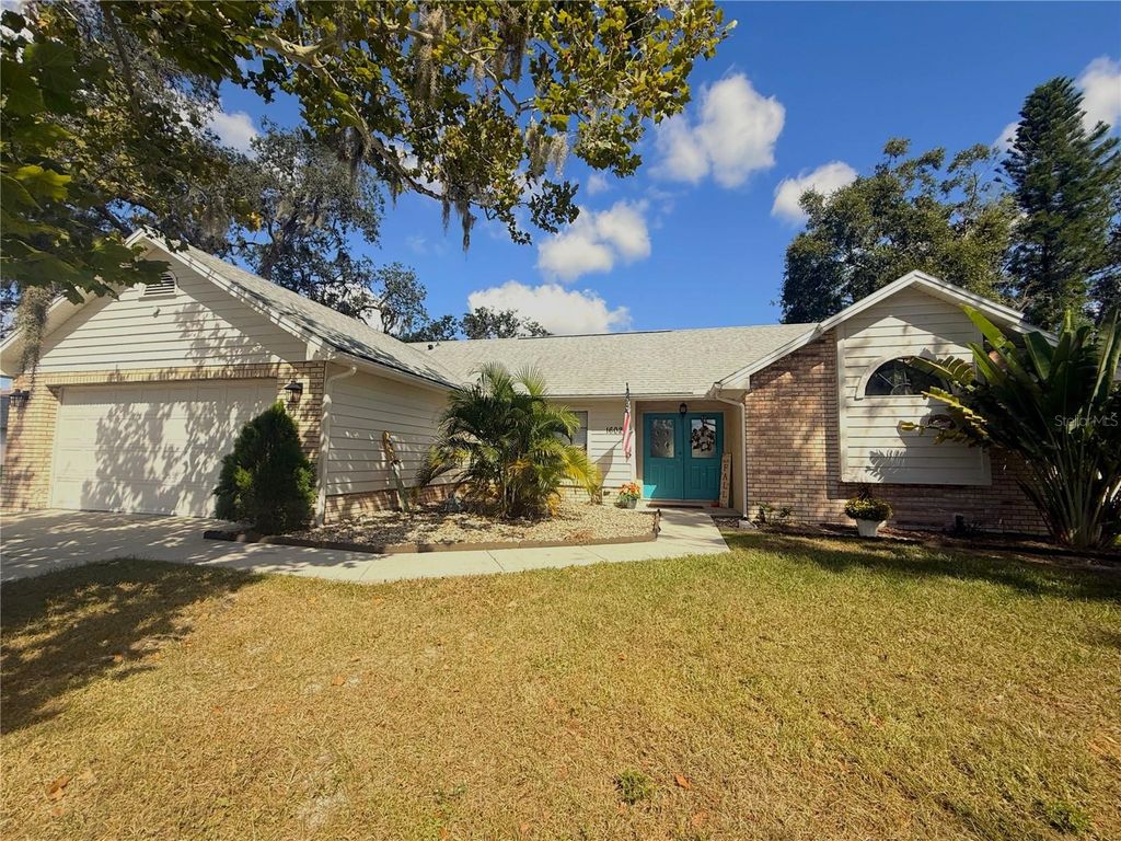 Photo of 1602 Dumont Drive, Valrico, FL 33596 (MLS # TB8438194)