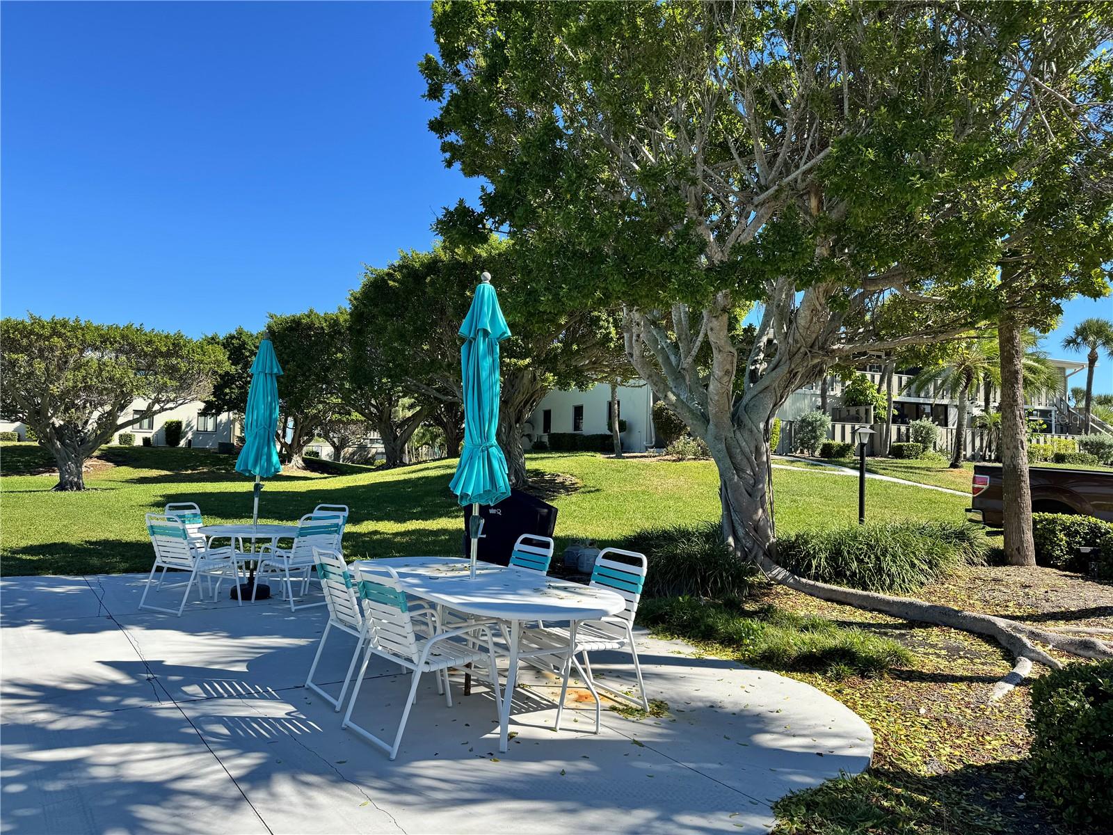 WESTBAY POINT & MOORINGS - Residential