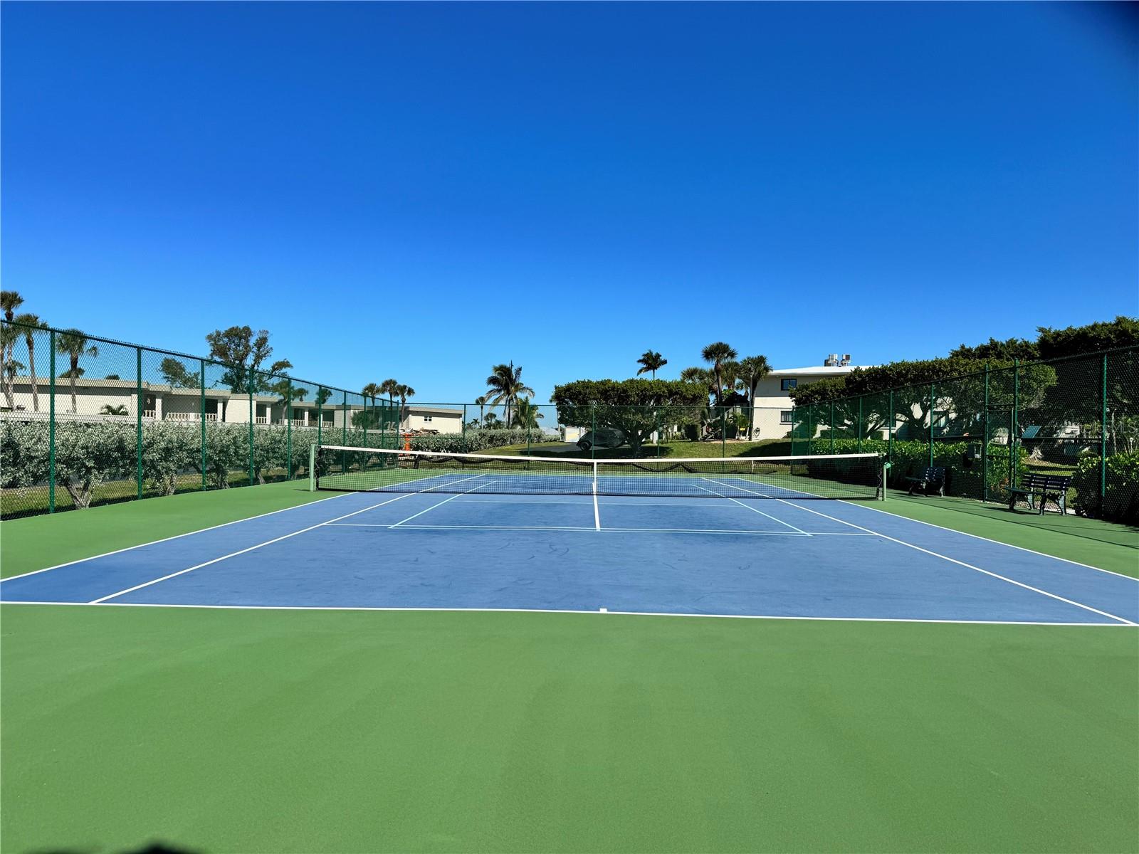 WESTBAY POINT & MOORINGS - Residential