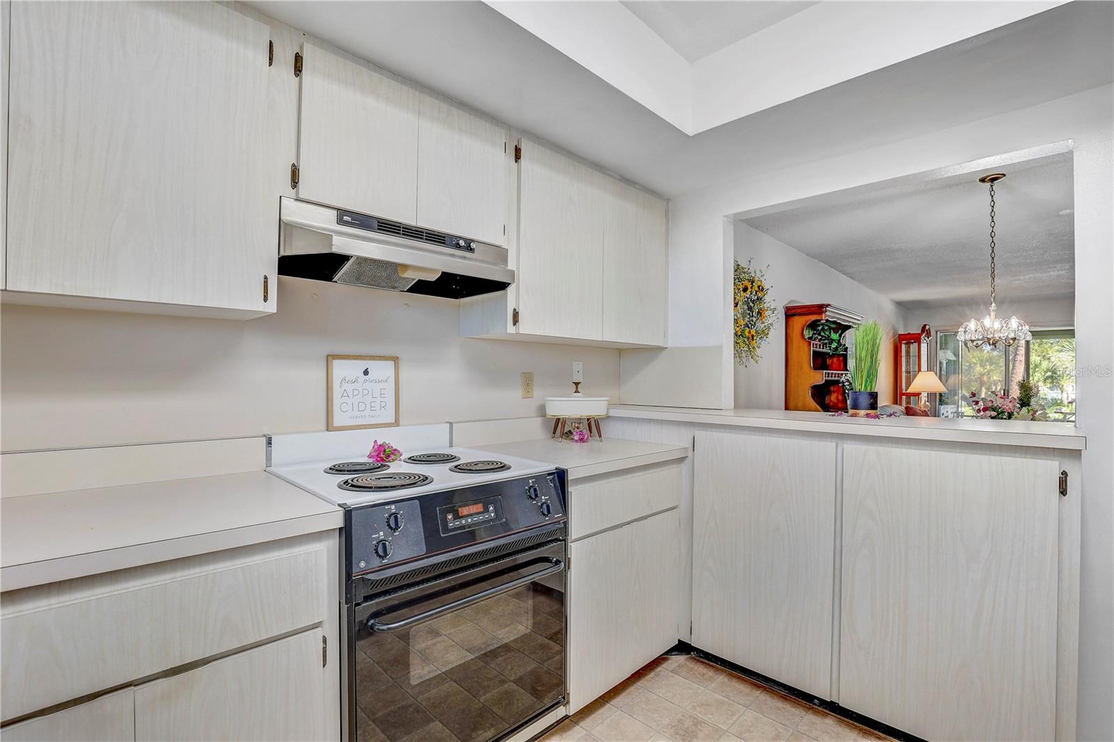 WESTBAY POINT & MOORINGS - Residential