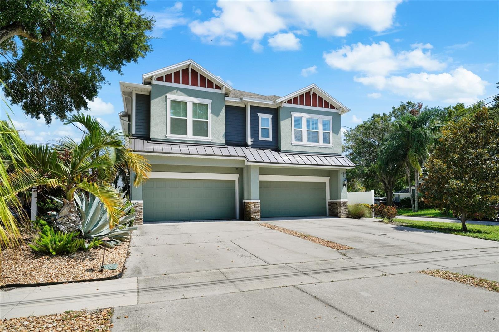 Experience the feel of a single-family home in this gorgeous 3-bedroom, 2.5-bath townhome furnished homw with NO HOA fees and a private,
fenced backyard! Located in the heart of South Tampa, this home offers a private, gated entrance that welcomes you into a beautifully designed
space featuring hardwood floors throughout the first floor. The kitchen showcases stunning cabinetry, perfect for all your culinary needs. Upstairs, a
versatile bonus room awaits—ideal for a playroom, home office, or additional living area. Enjoy the privacy and comfort of this townhome, all
within close proximity to South Tampa's best dining, shopping, and entertainment options. Don’t miss out on this amazing rental opportunity!