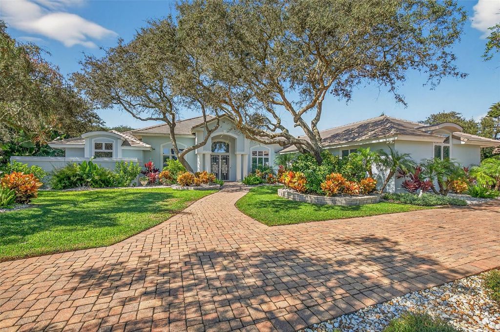 Photo of 13 Anastasia Court, Palm Coast, FL 32137 (MLS # FC313698)