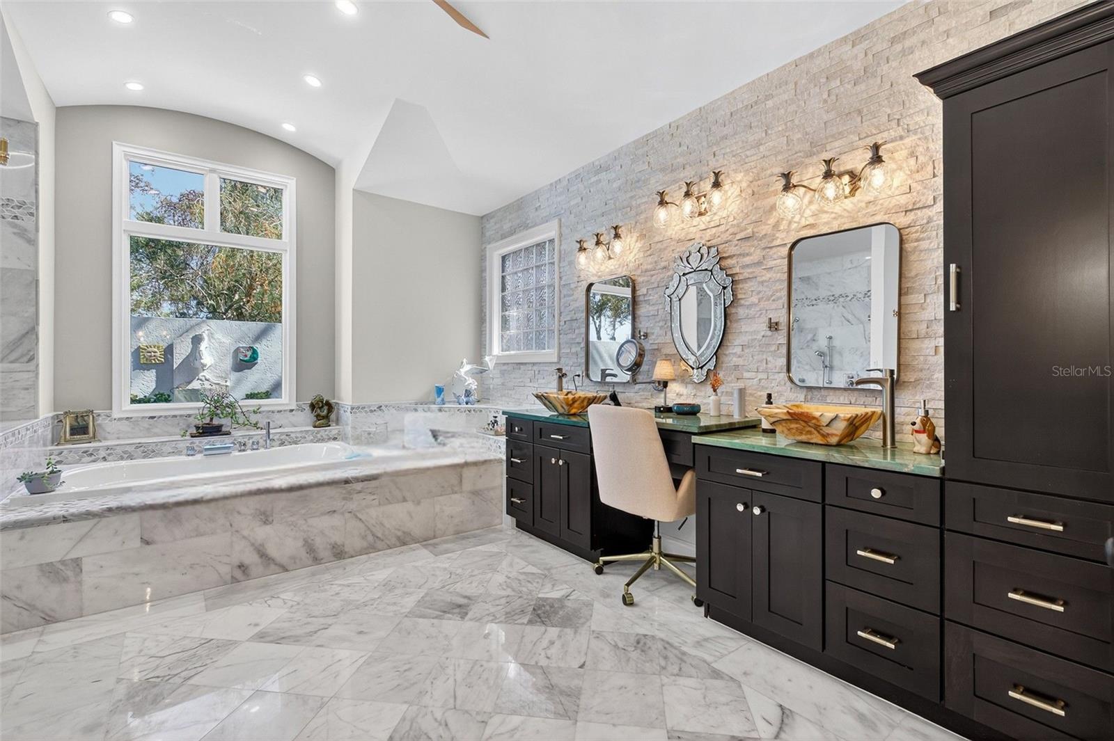 HAMMOCK DUNES - Residential