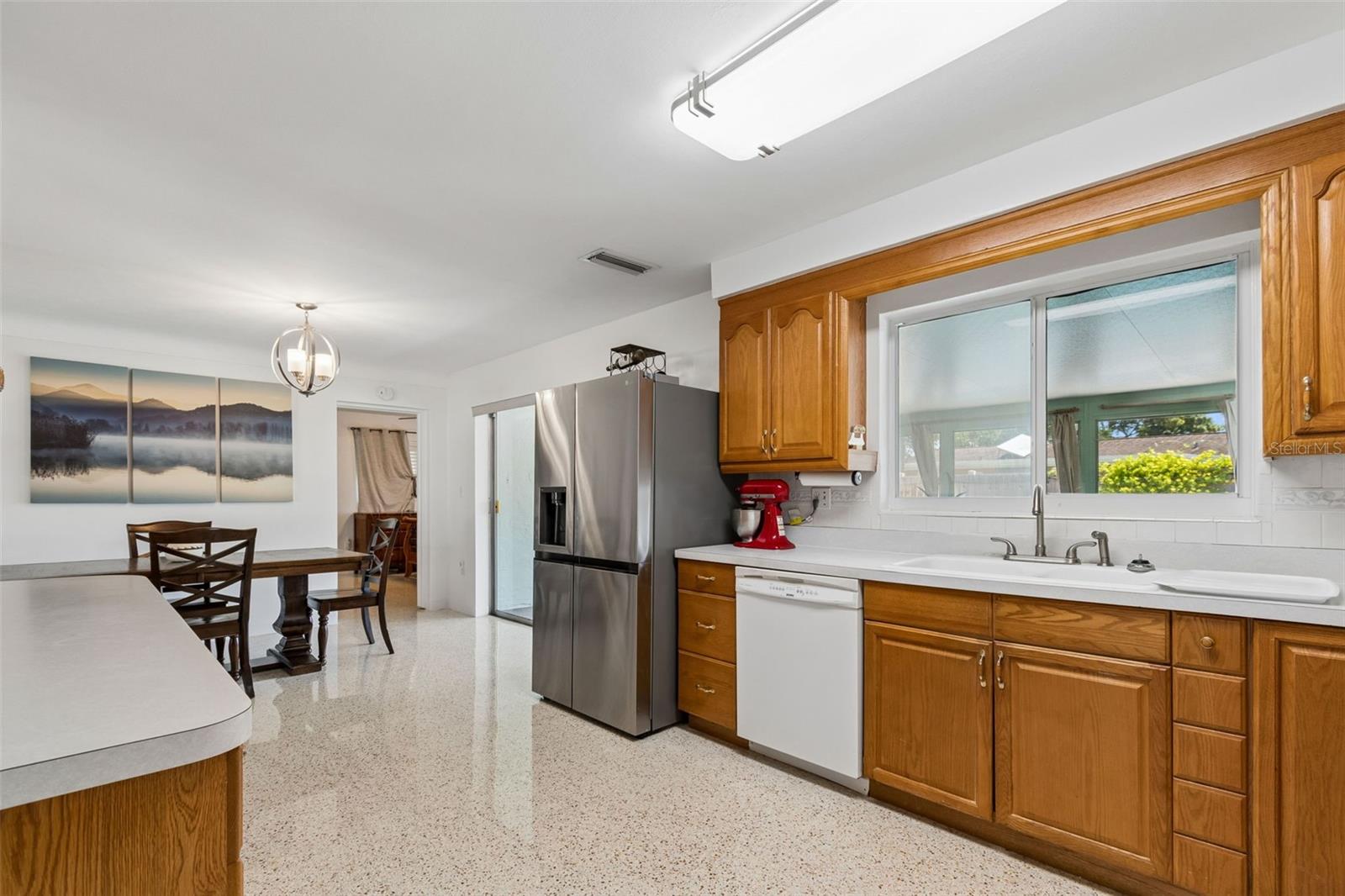 SHERYL MANOR - Residential