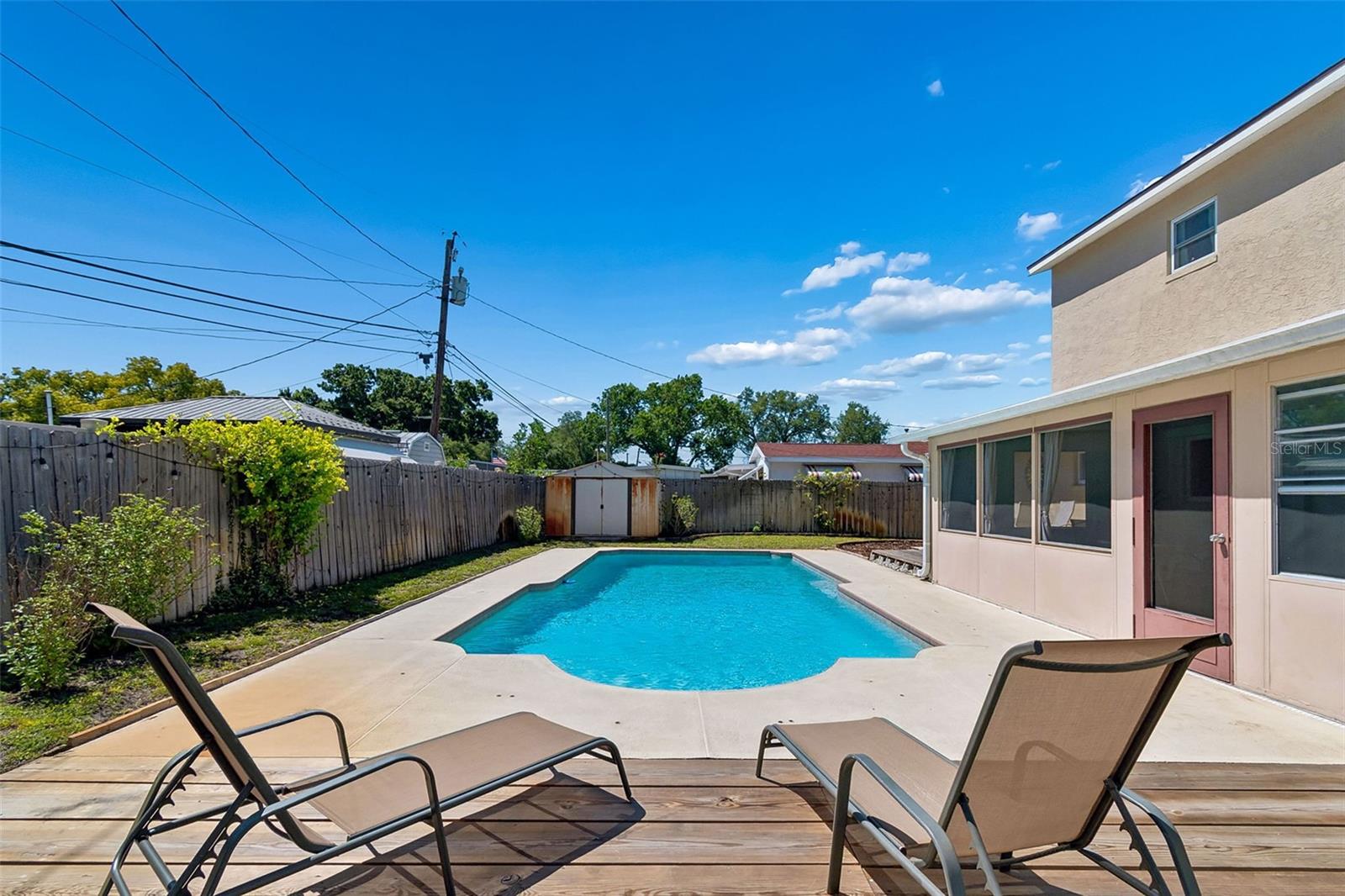 SHERYL MANOR - Residential