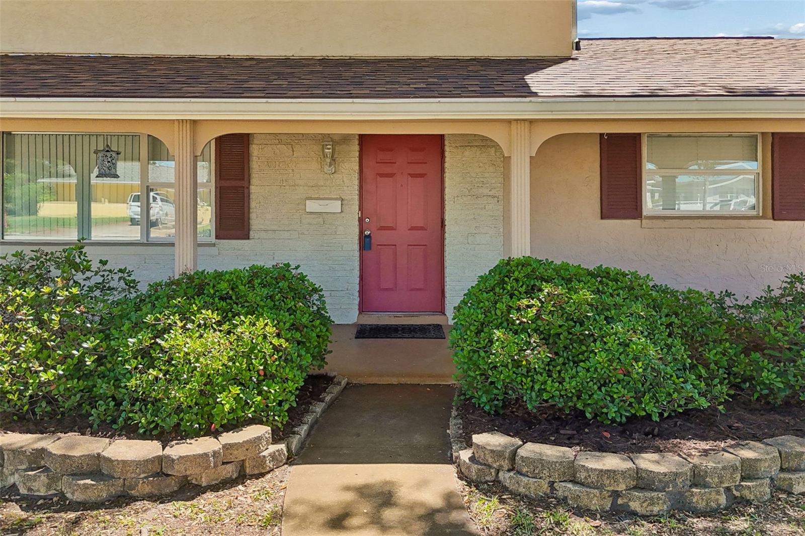 SHERYL MANOR - Residential
