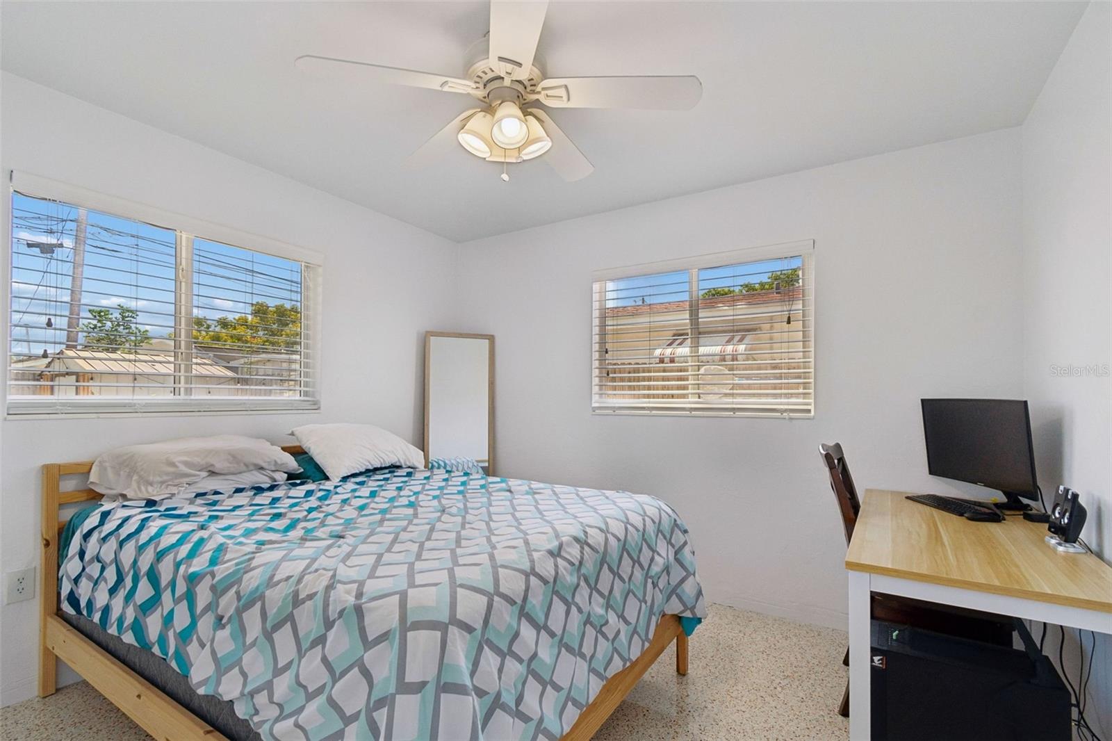 SHERYL MANOR - Residential