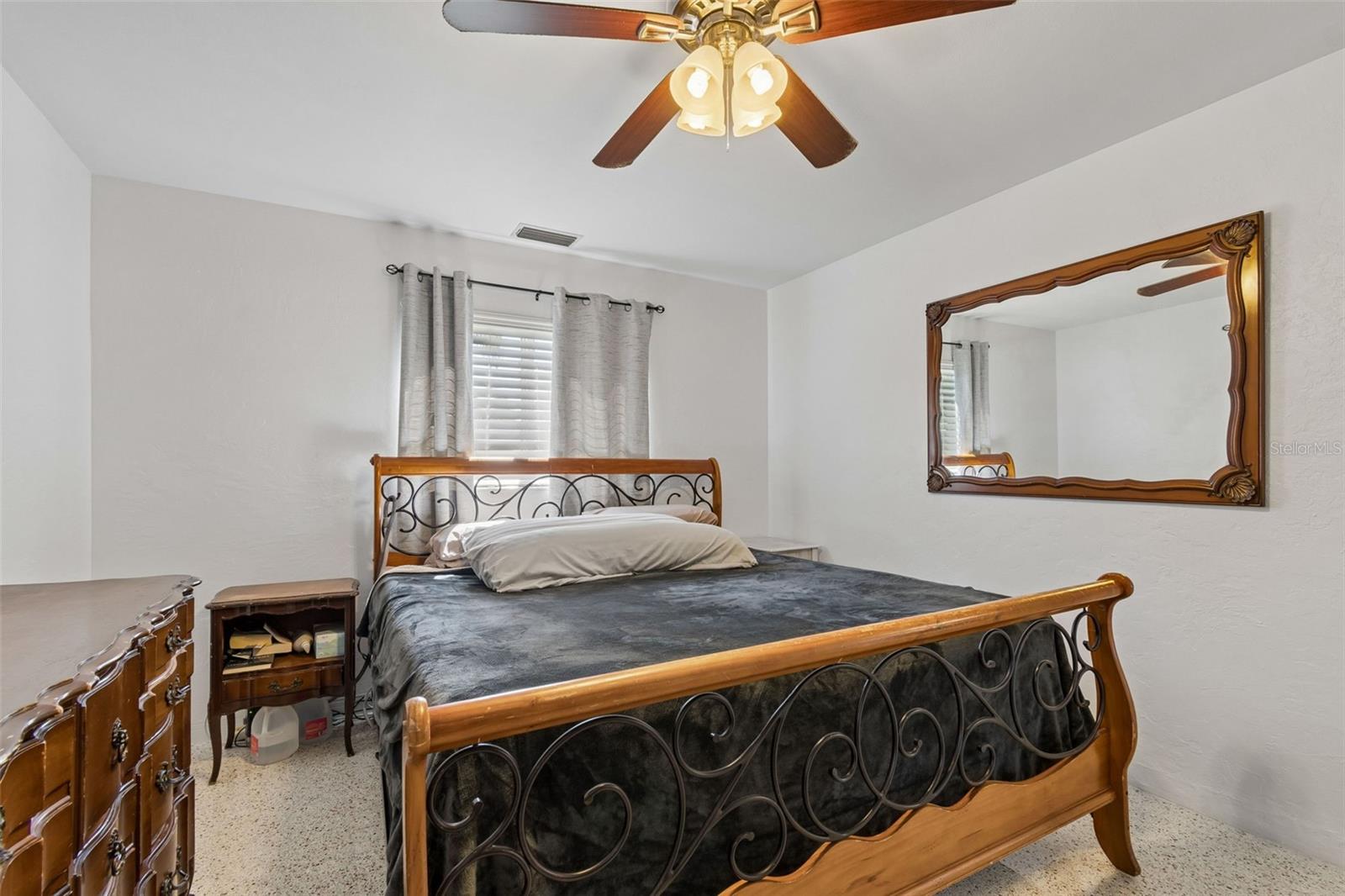 SHERYL MANOR - Residential