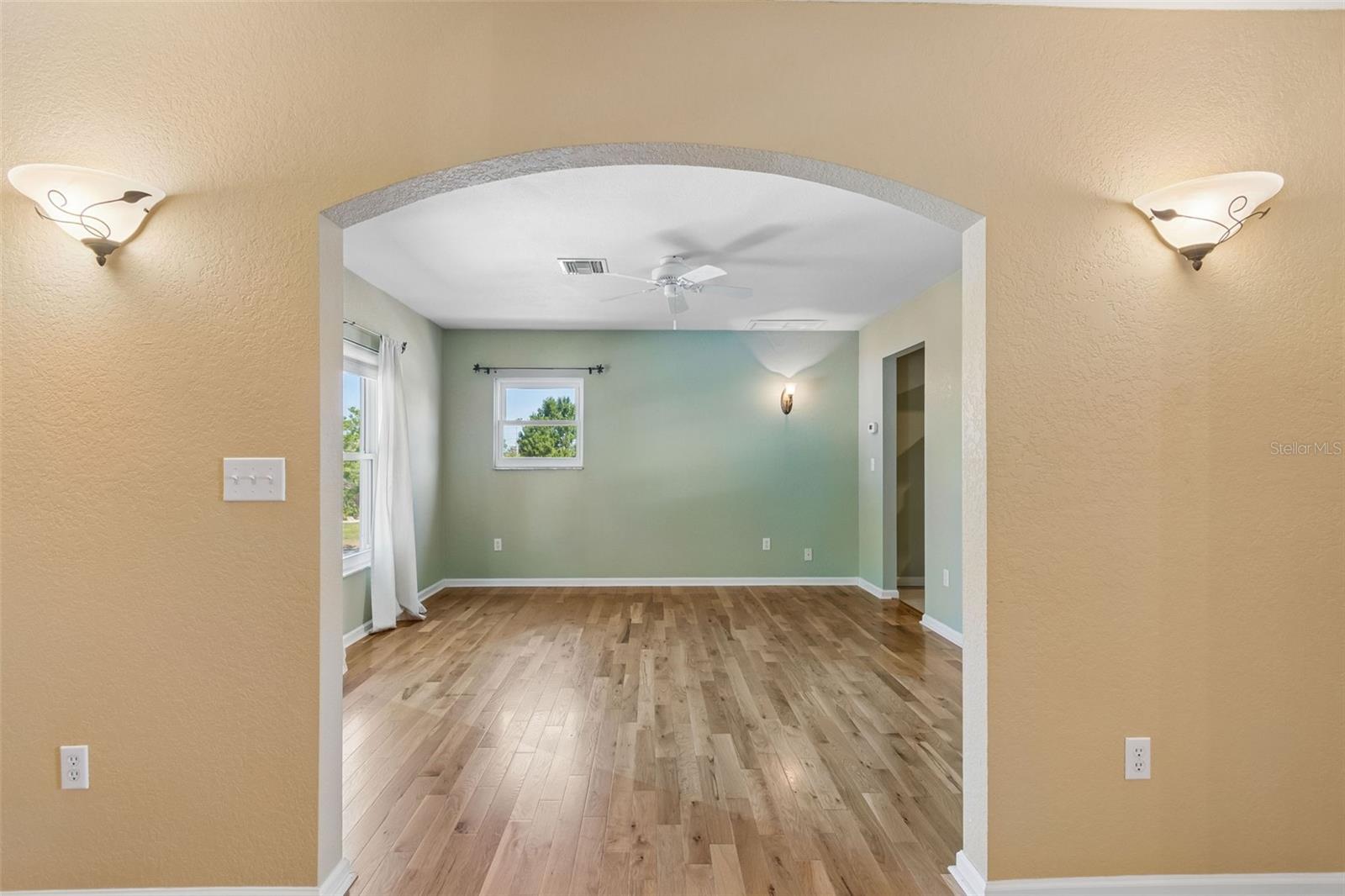 SHERYL MANOR - Residential
