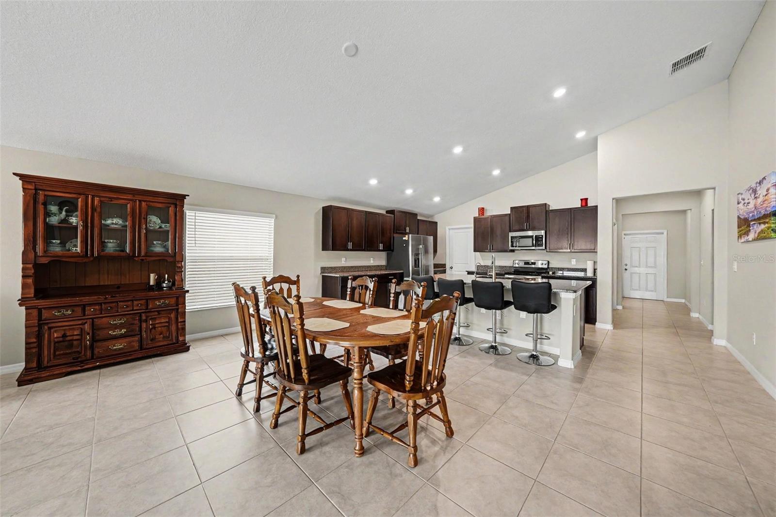 VENTANA GRVS PH 3 & CONE GROVE R - Residential