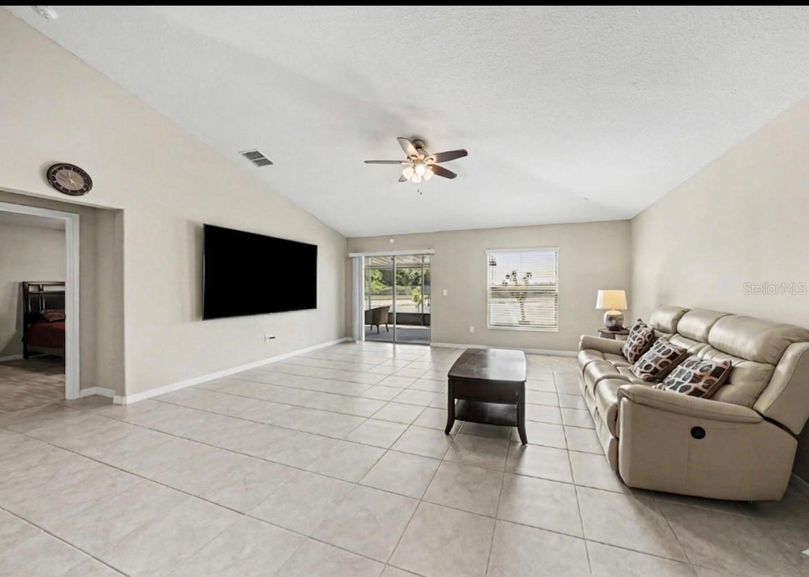 VENTANA GRVS PH 3 & CONE GROVE R - Residential