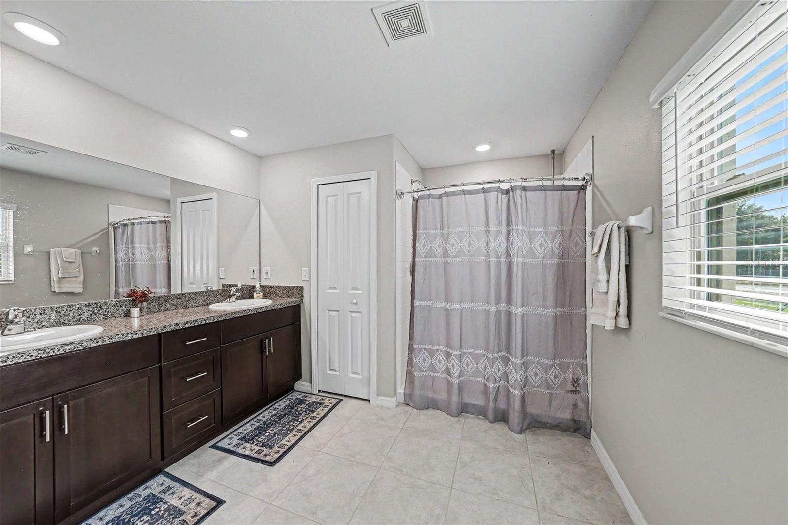 VENTANA GRVS PH 3 & CONE GROVE R - Residential