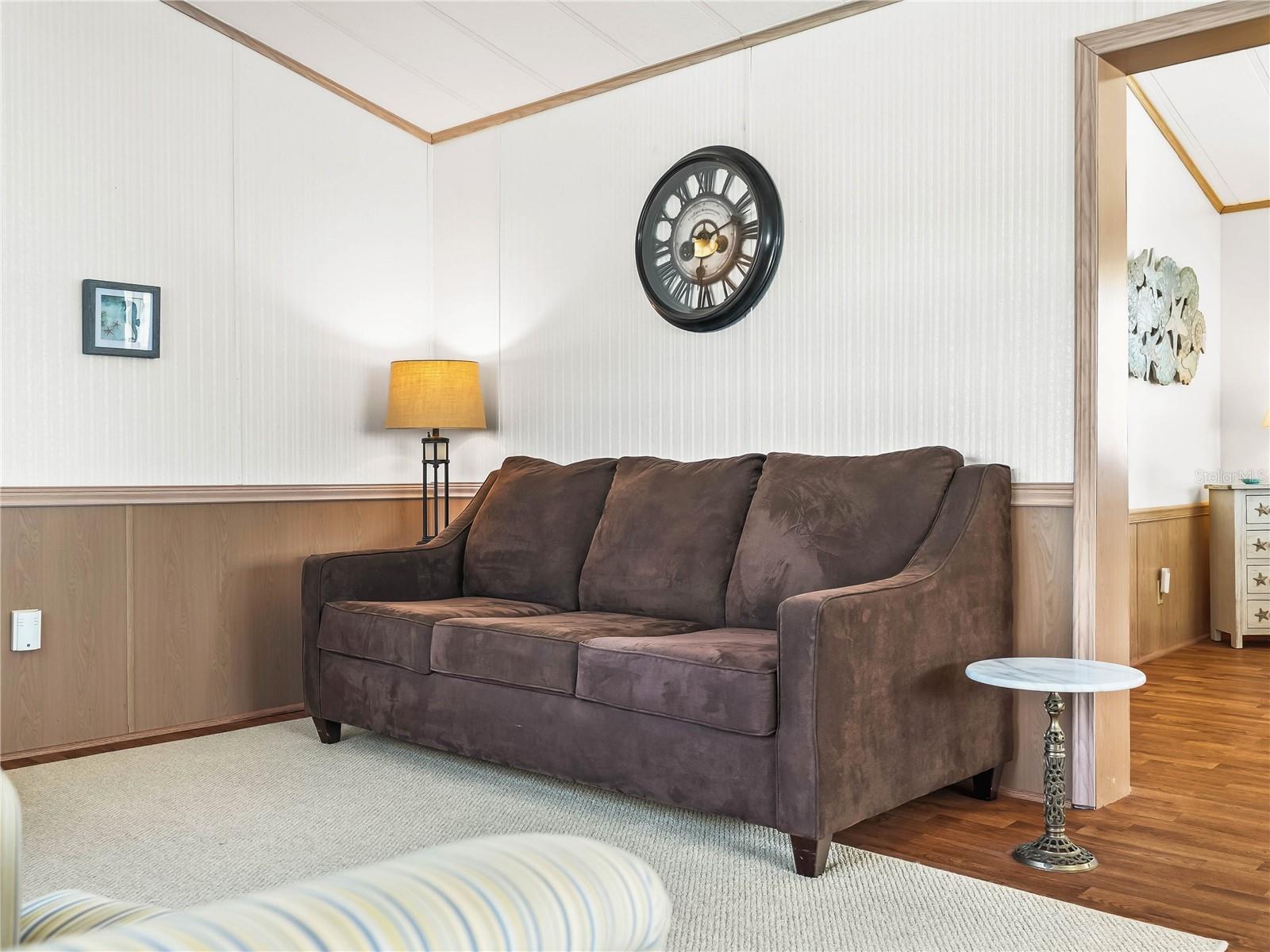 SADDLEBAG LAKE - Residential