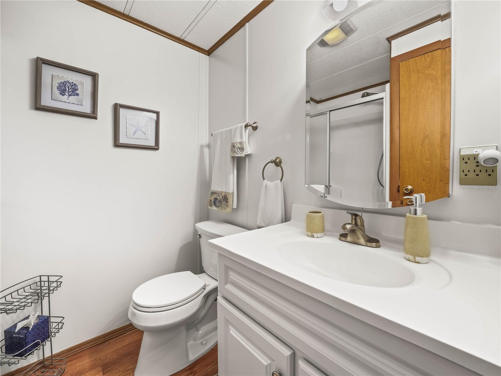 SADDLEBAG LAKE - Residential