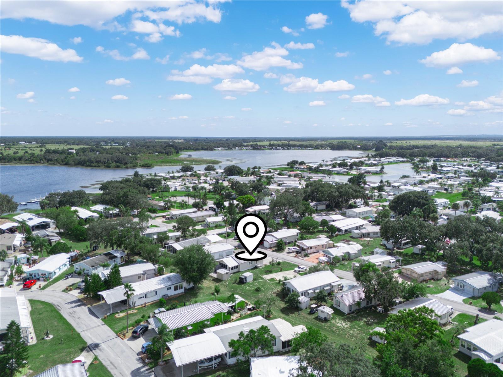 SADDLEBAG LAKE - Residential