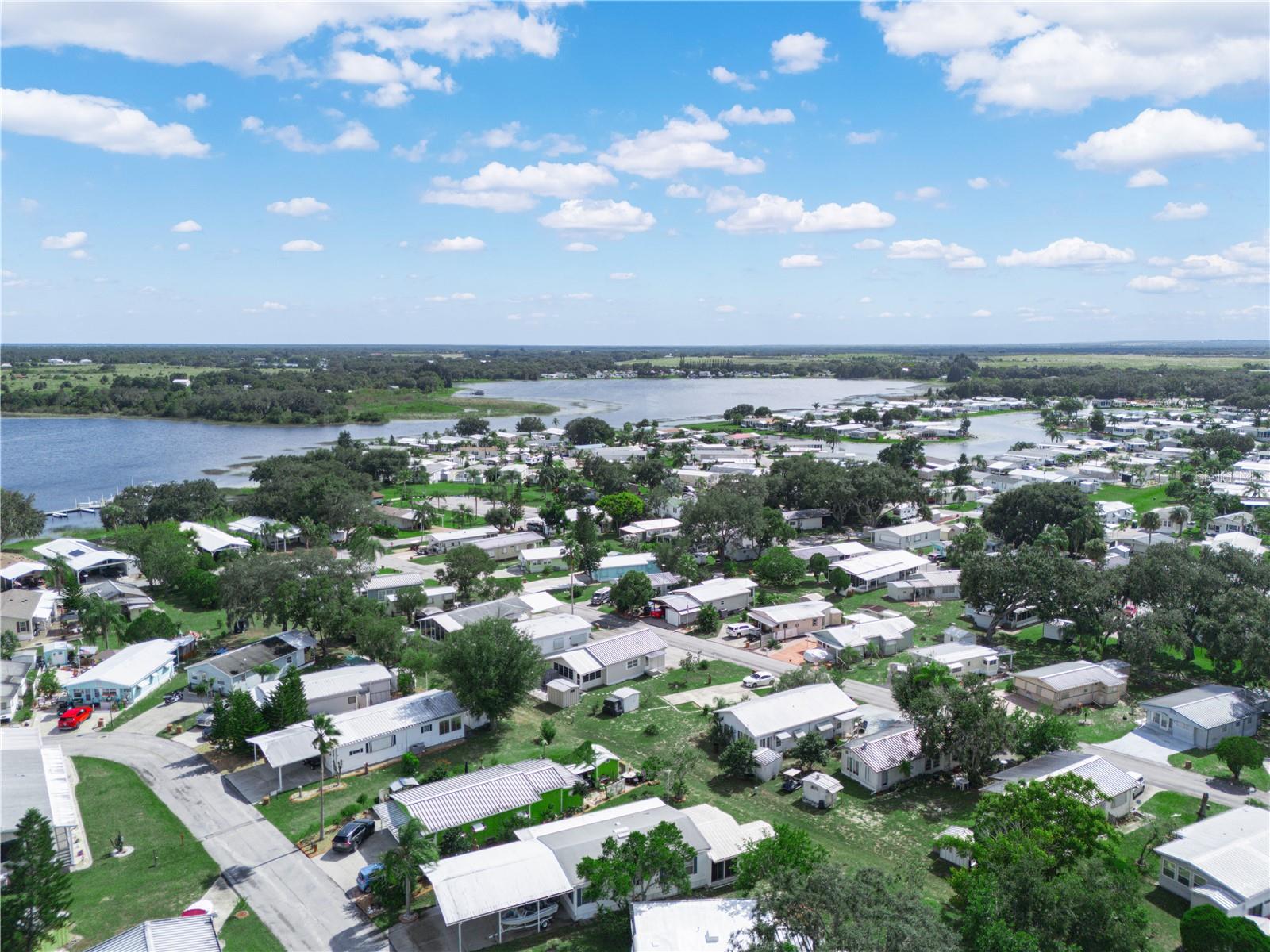 SADDLEBAG LAKE - Residential