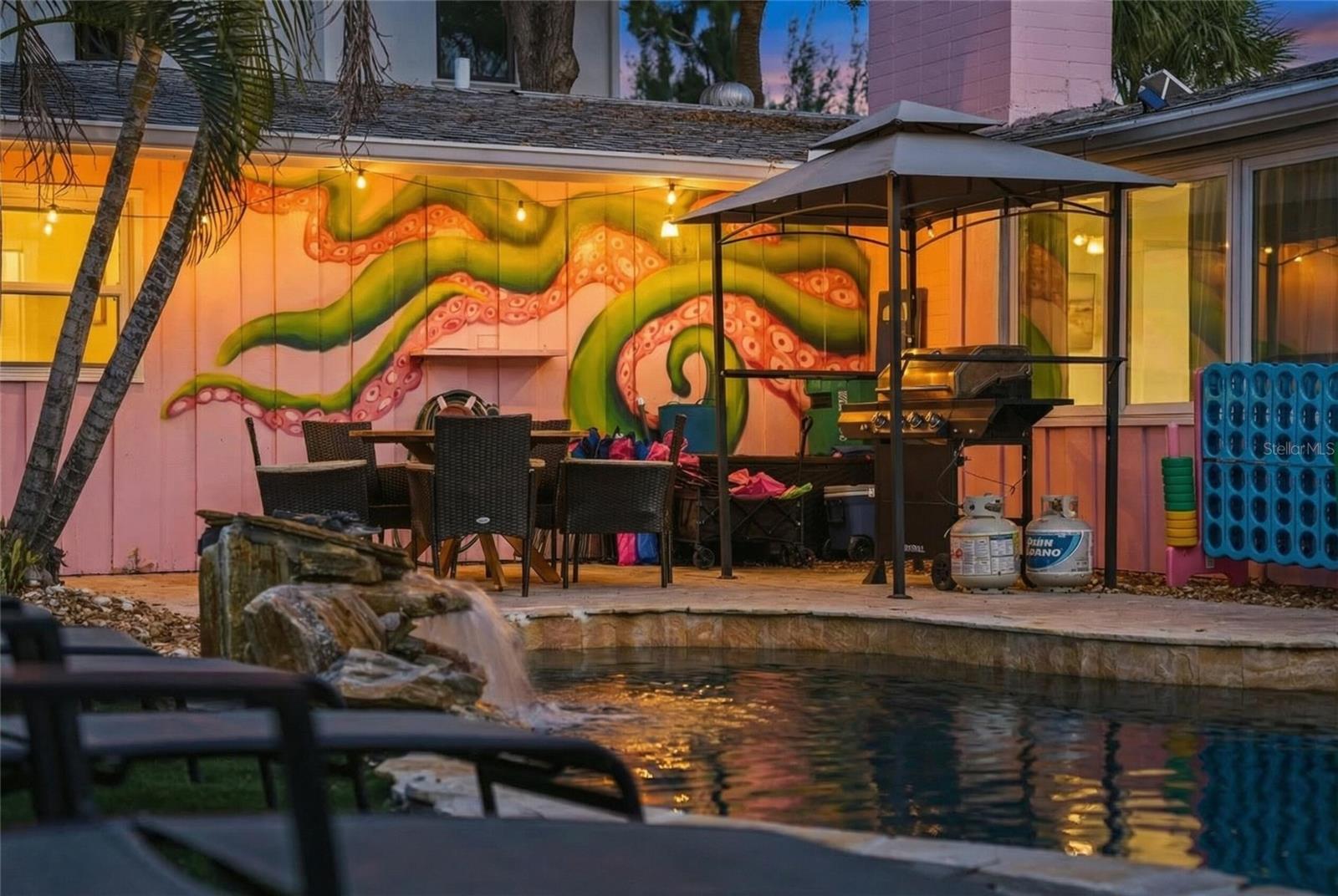 SABAL PALMS - Residential Income