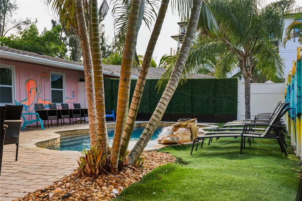 Photo of 6550 Sabal Drive, Sarasota, FL 34242 (MLS # O6377497)