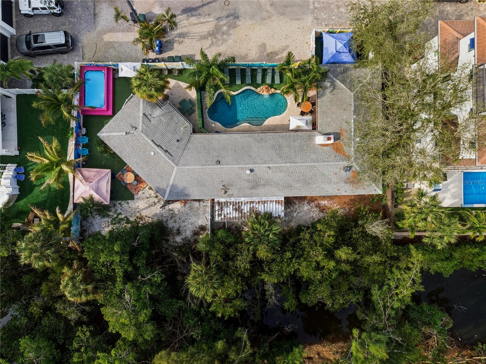 SABAL PALMS - Residential Income