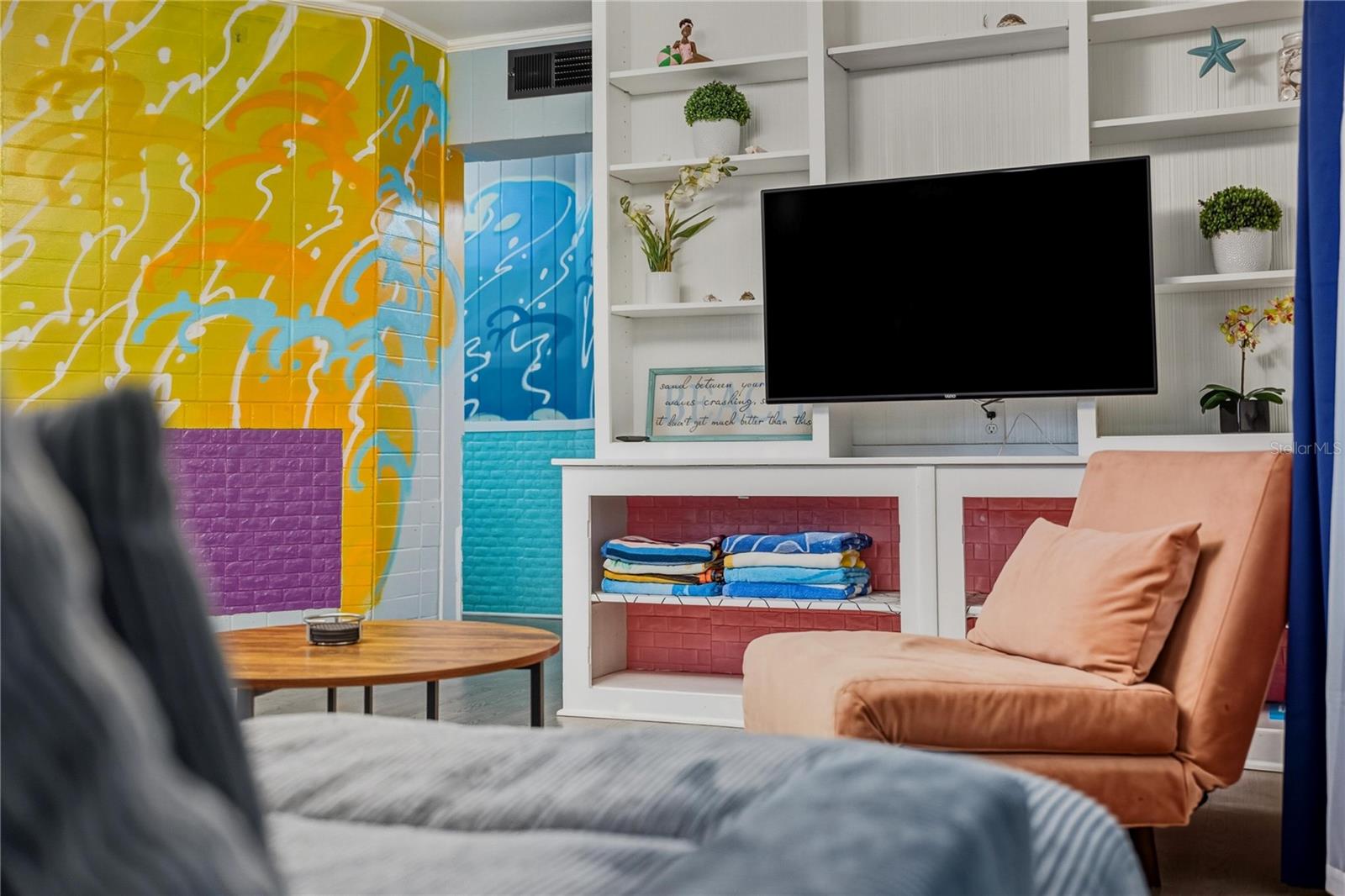 SABAL PALMS - Residential Income